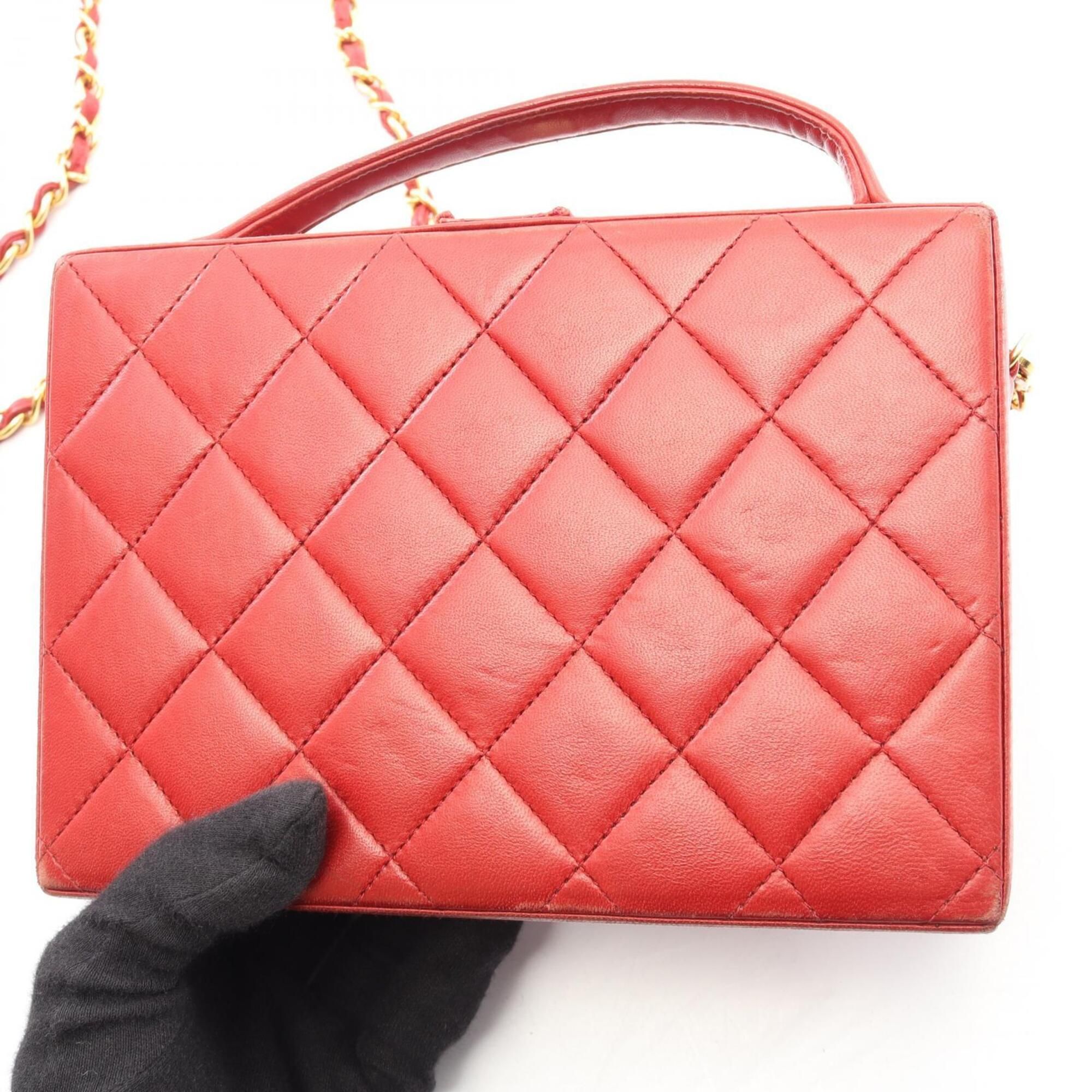 Matelasse Leather Handbag (Pre-Owned) - Chanel - Modalova