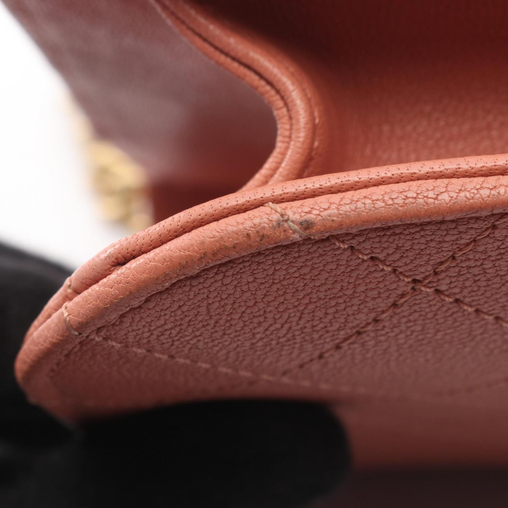 Matelasse Leather Handbag Shoulder Bag (Pre-Owned) - Chanel - Modalova