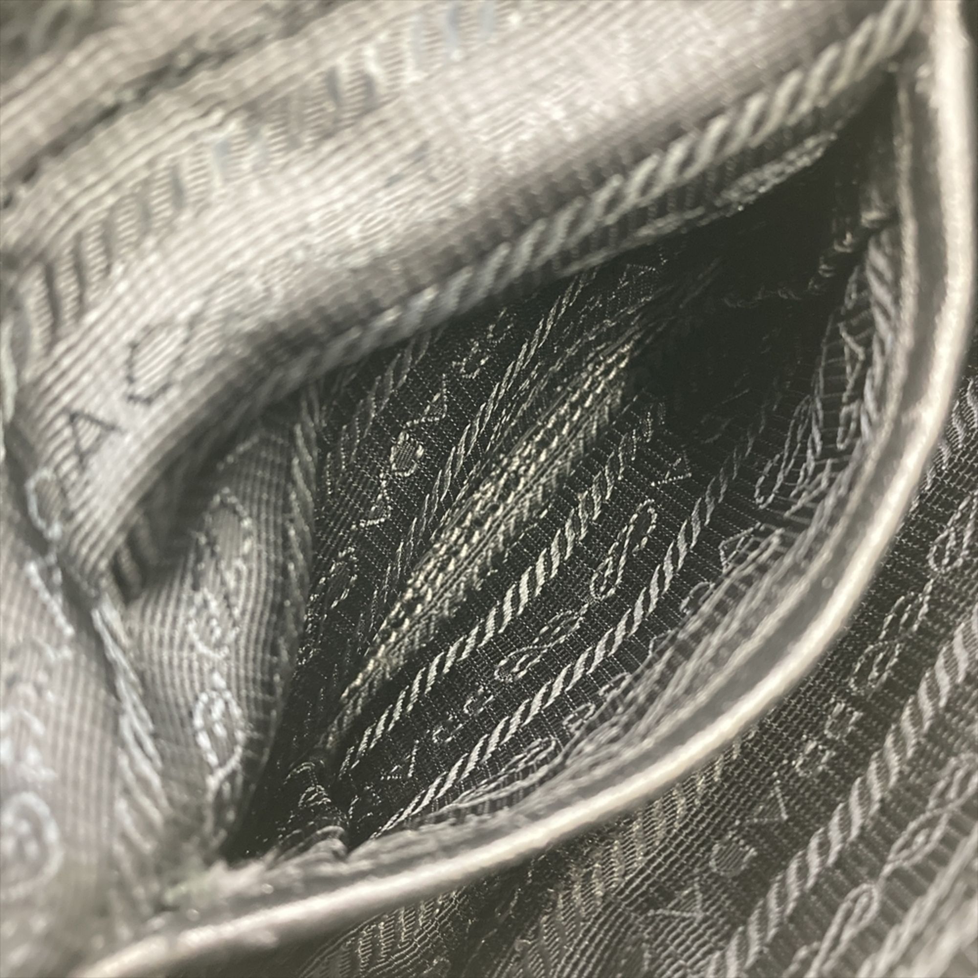 Nylon Handbag Pouch Shoulder Bag (Pre-Owned) - Prada - Modalova