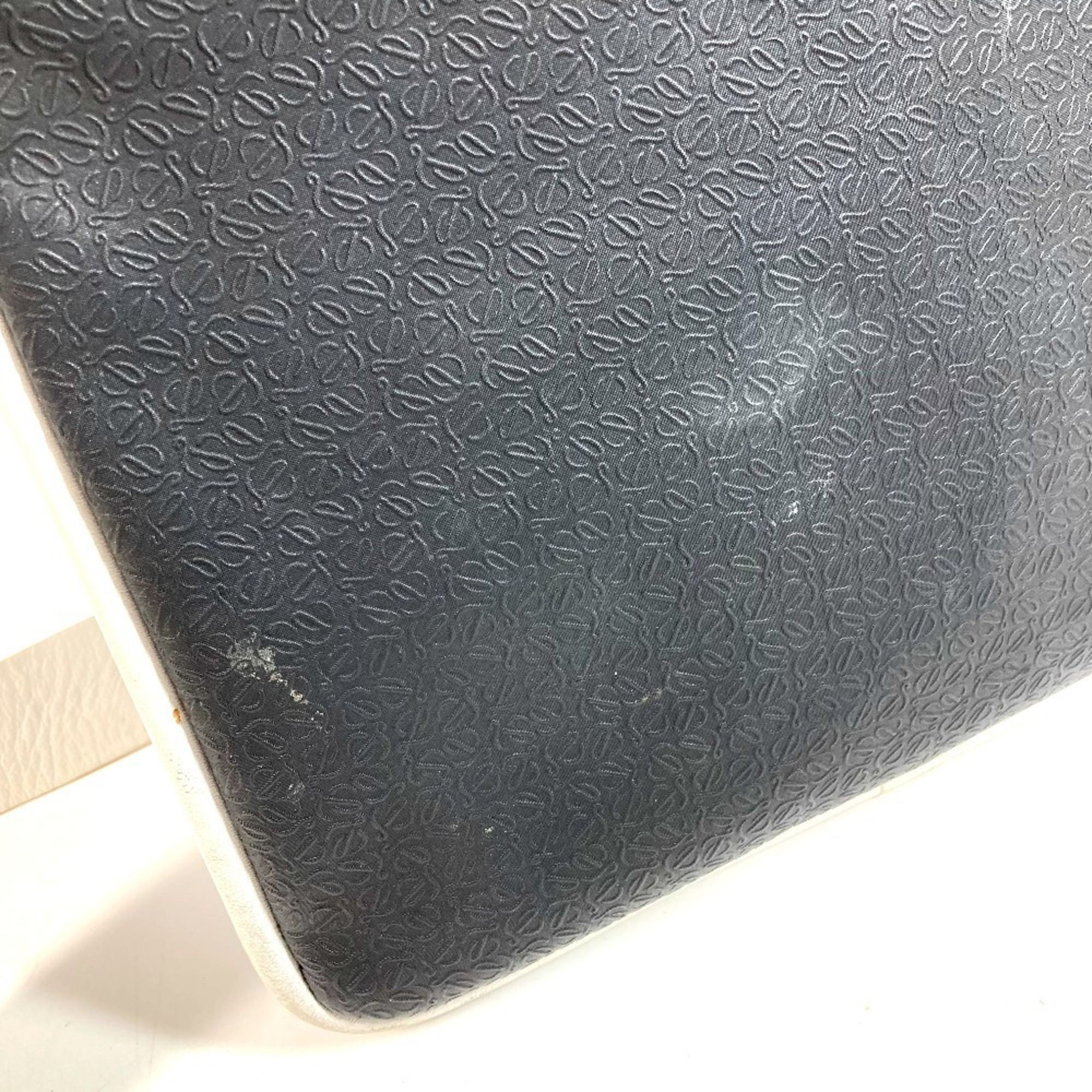Leather Pvc Pochette Shoulder Bag (Pre-Owned) - Loewe - Modalova