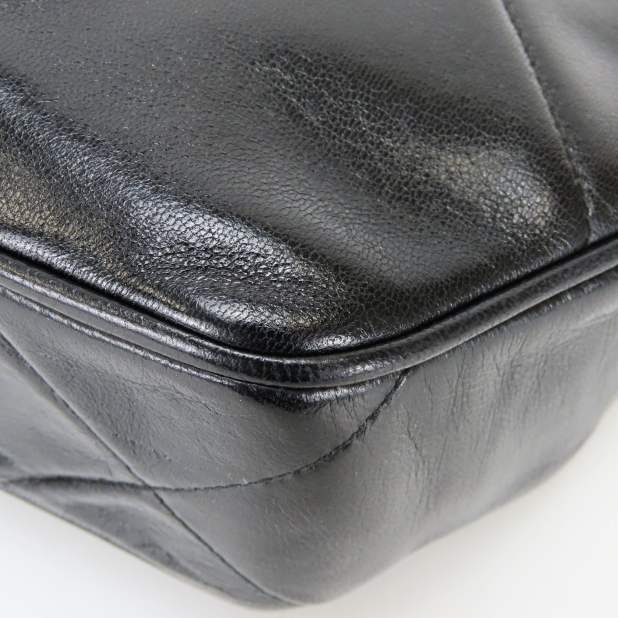 Leather Shoulder Bag (Pre-Owned) - Chanel - Modalova