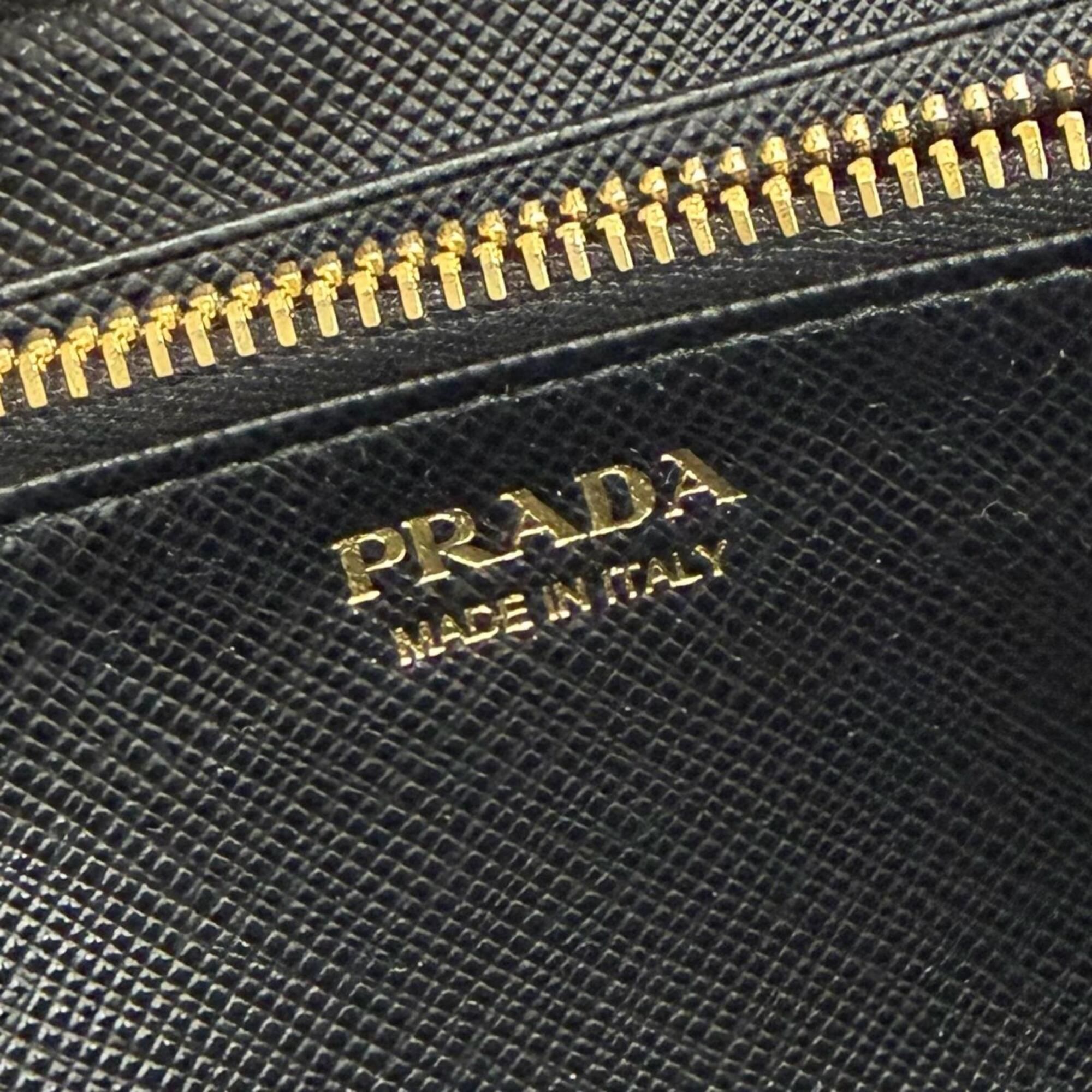 Leather Long Wallet (Bi-Fold) (Pre-Owned) - Prada - Modalova