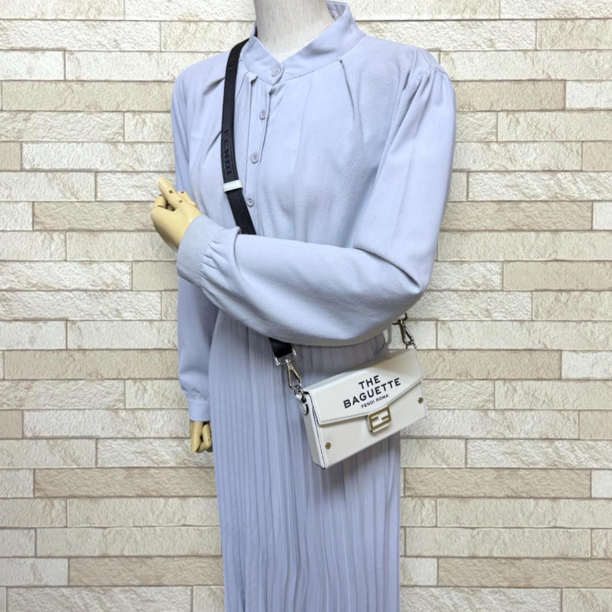 Leather Shoulder Bag (Pre-Owned) - Fendi - Modalova