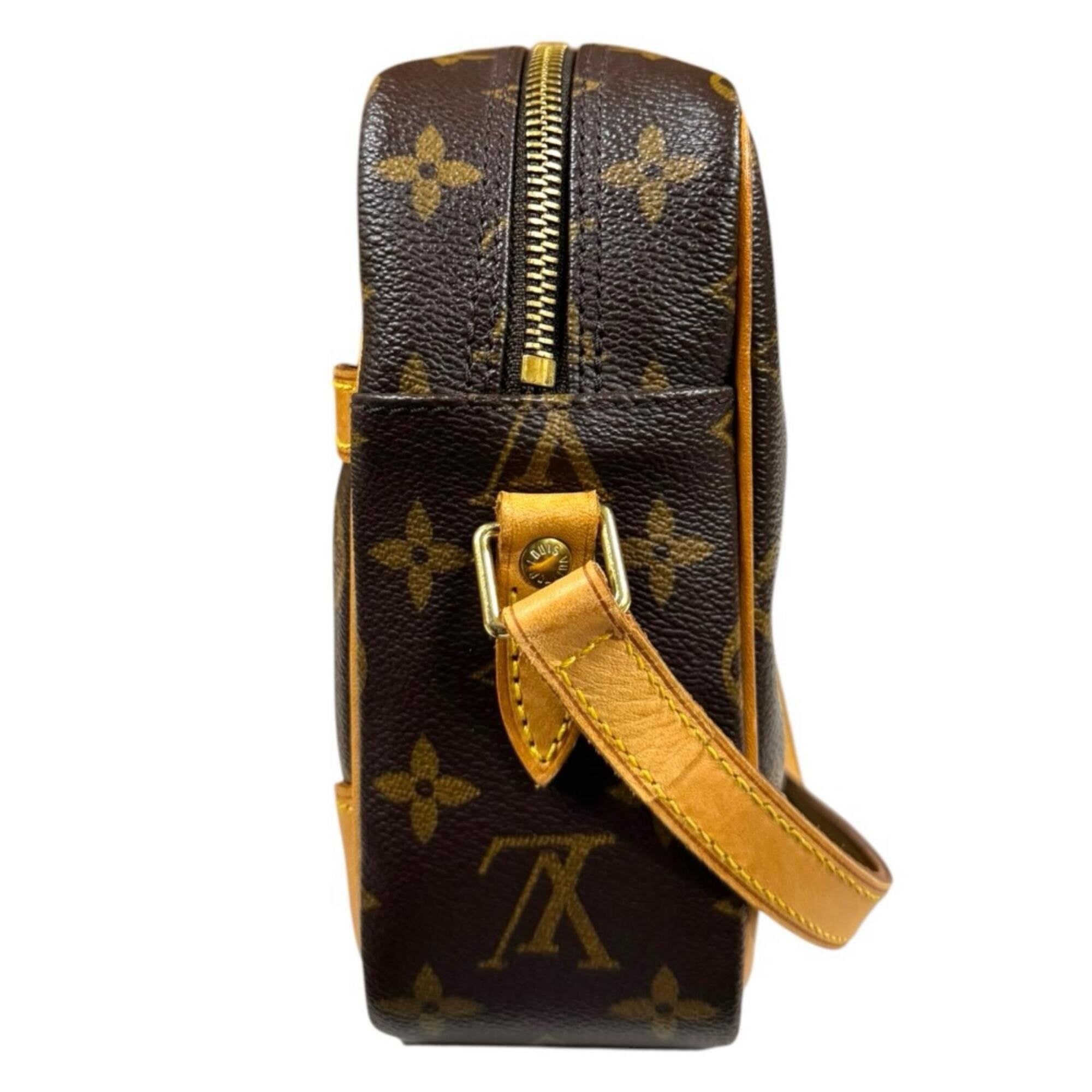 Monogram Canvas Shoulder Bag (Pre-Owned) - Louis Vuitton - Modalova