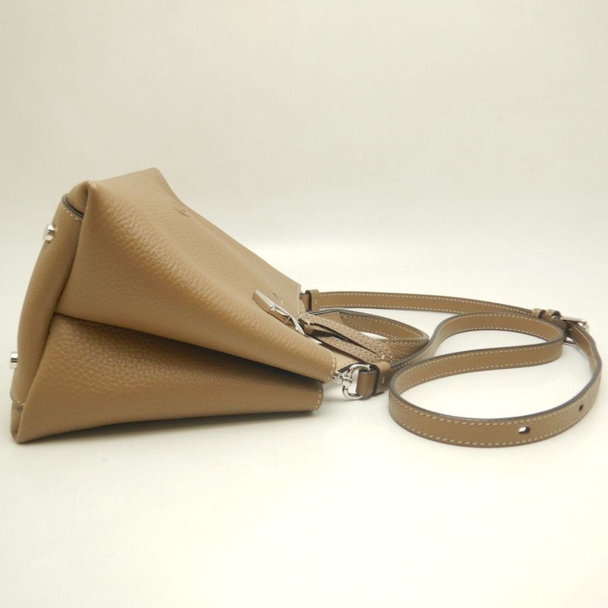 Leather Handbag (Pre-Owned) - Tod's - Modalova