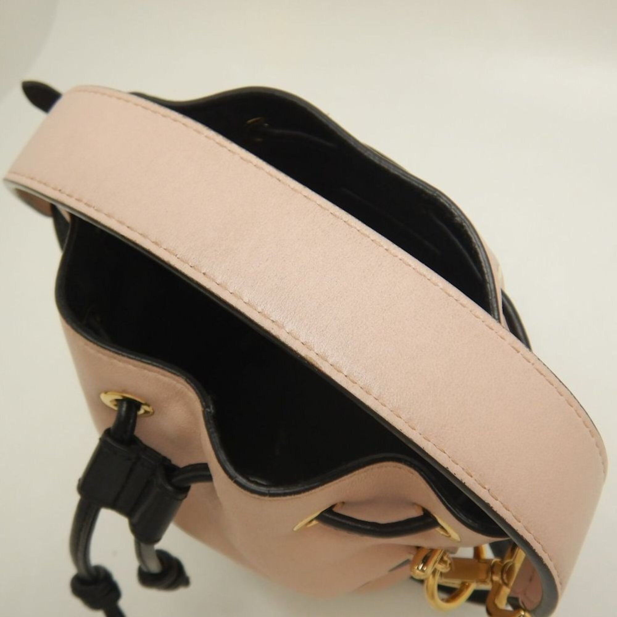 Leather Shoulder Bag (Pre-Owned) - Fendi - Modalova