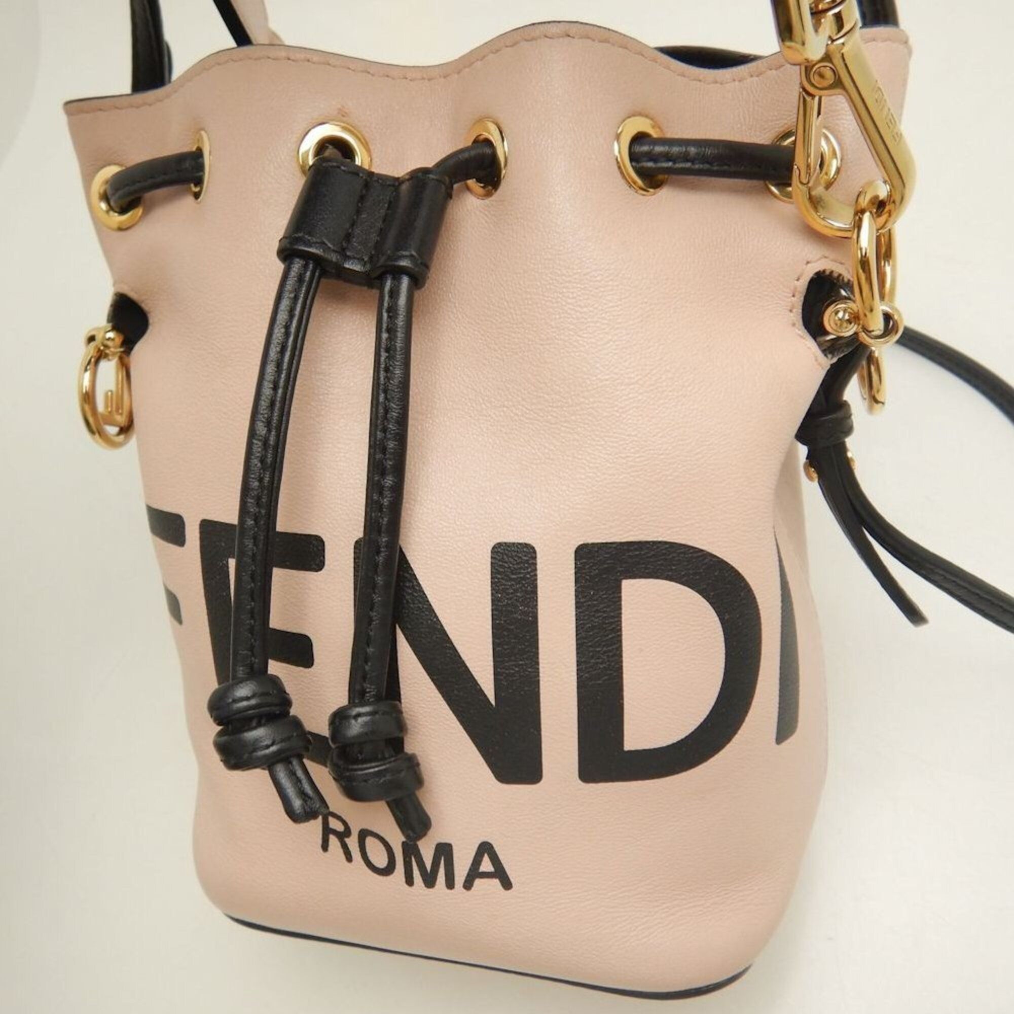 Leather Shoulder Bag (Pre-Owned) - Fendi - Modalova