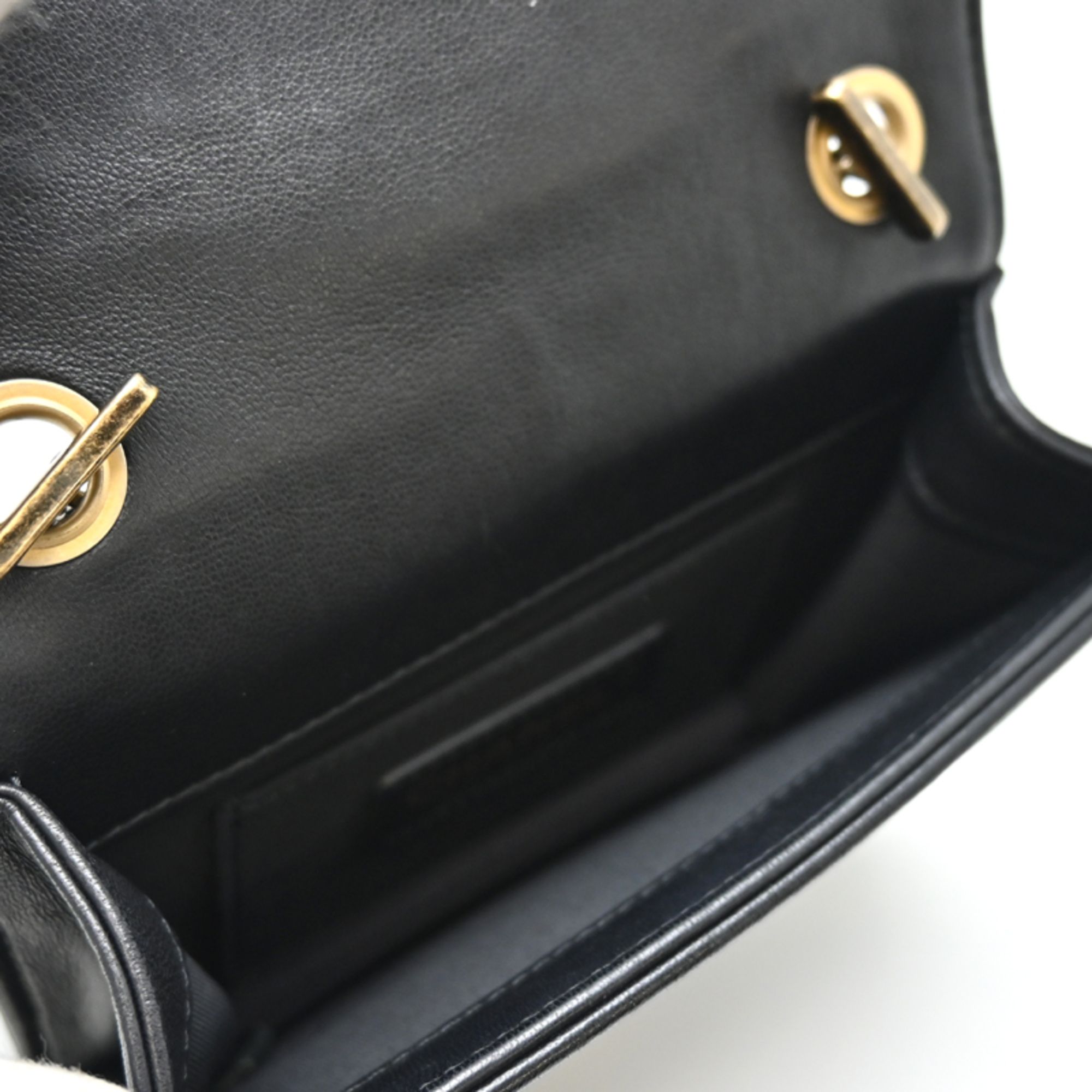 Leather Shoulder Bag (Pre-Owned) - Chanel - Modalova