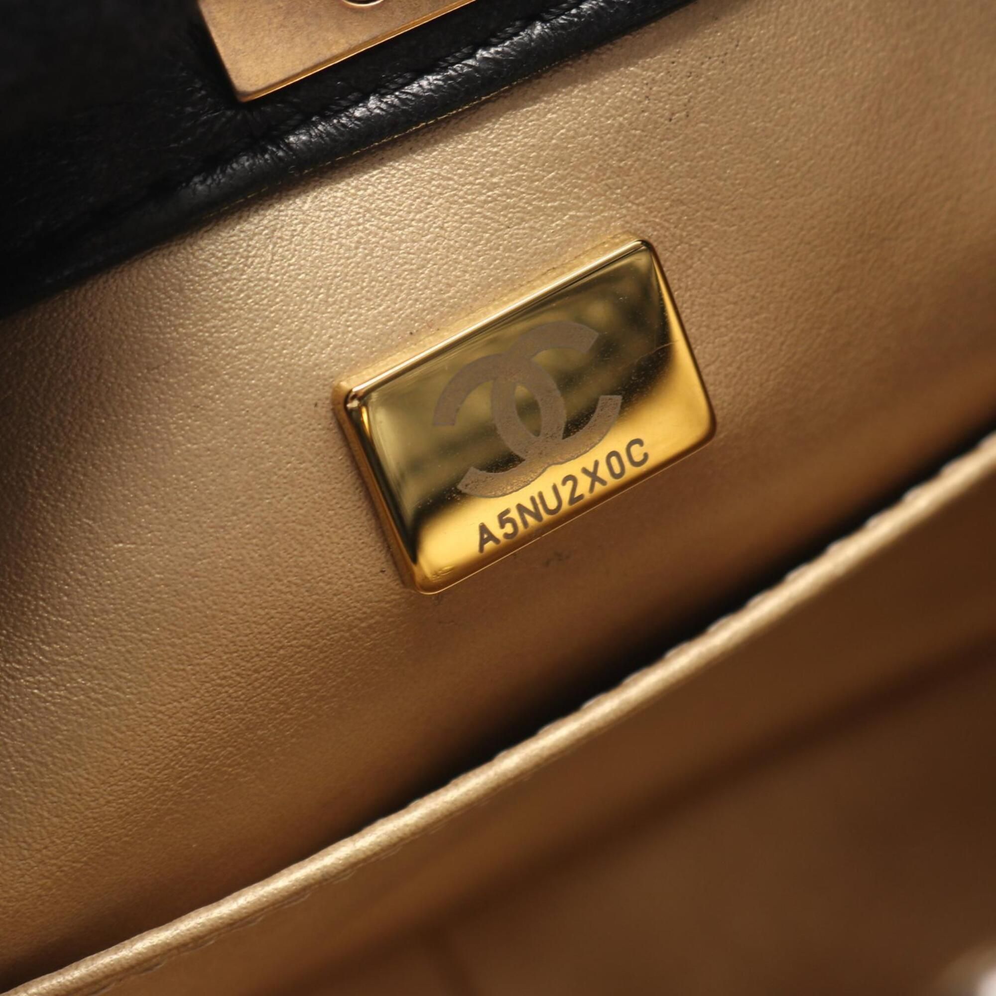 Leather Handbag Shoulder Bag (Pre-Owned) - Chanel - Modalova
