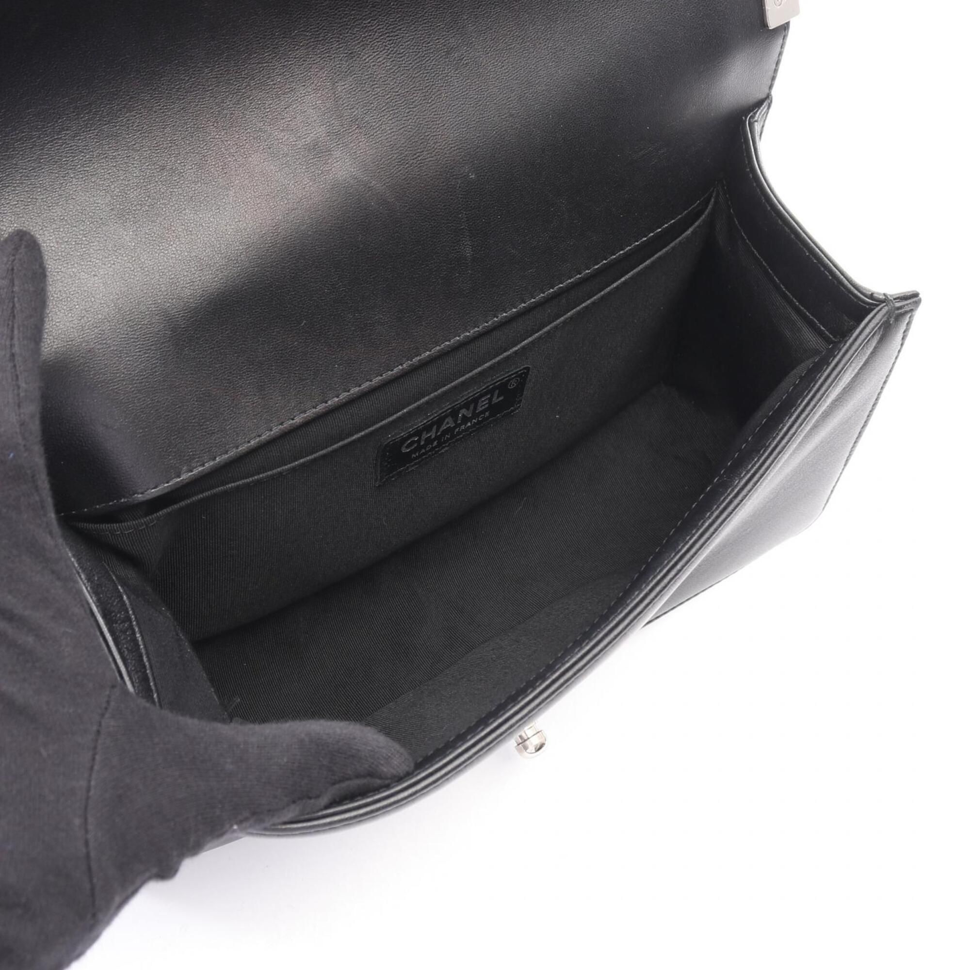 Leather Handbag Shoulder Bag (Pre-Owned) - Chanel - Modalova