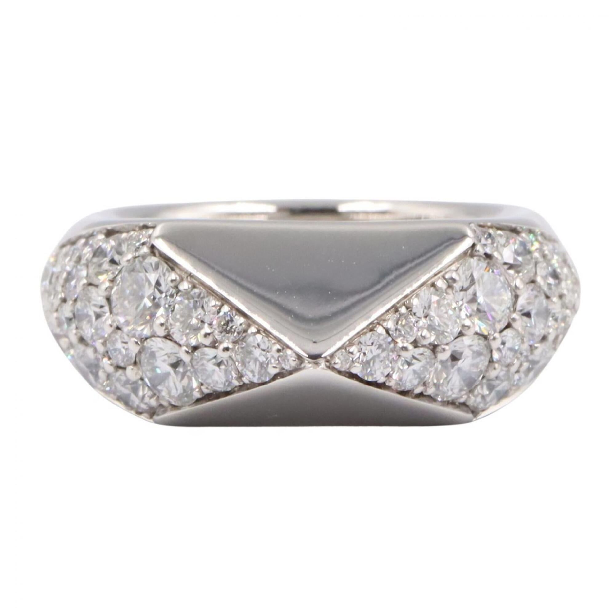 White Gold (18K) Band Ring (Pre-Owned) - Prada - Modalova