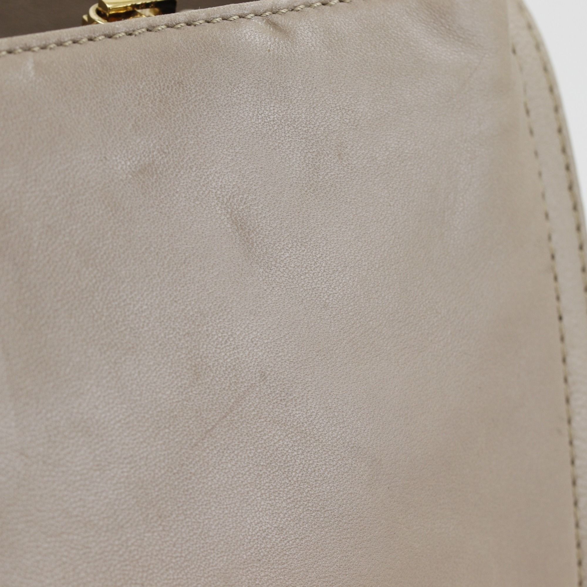 Leather Shoulder Bag (Pre-Owned) - Loewe - Modalova