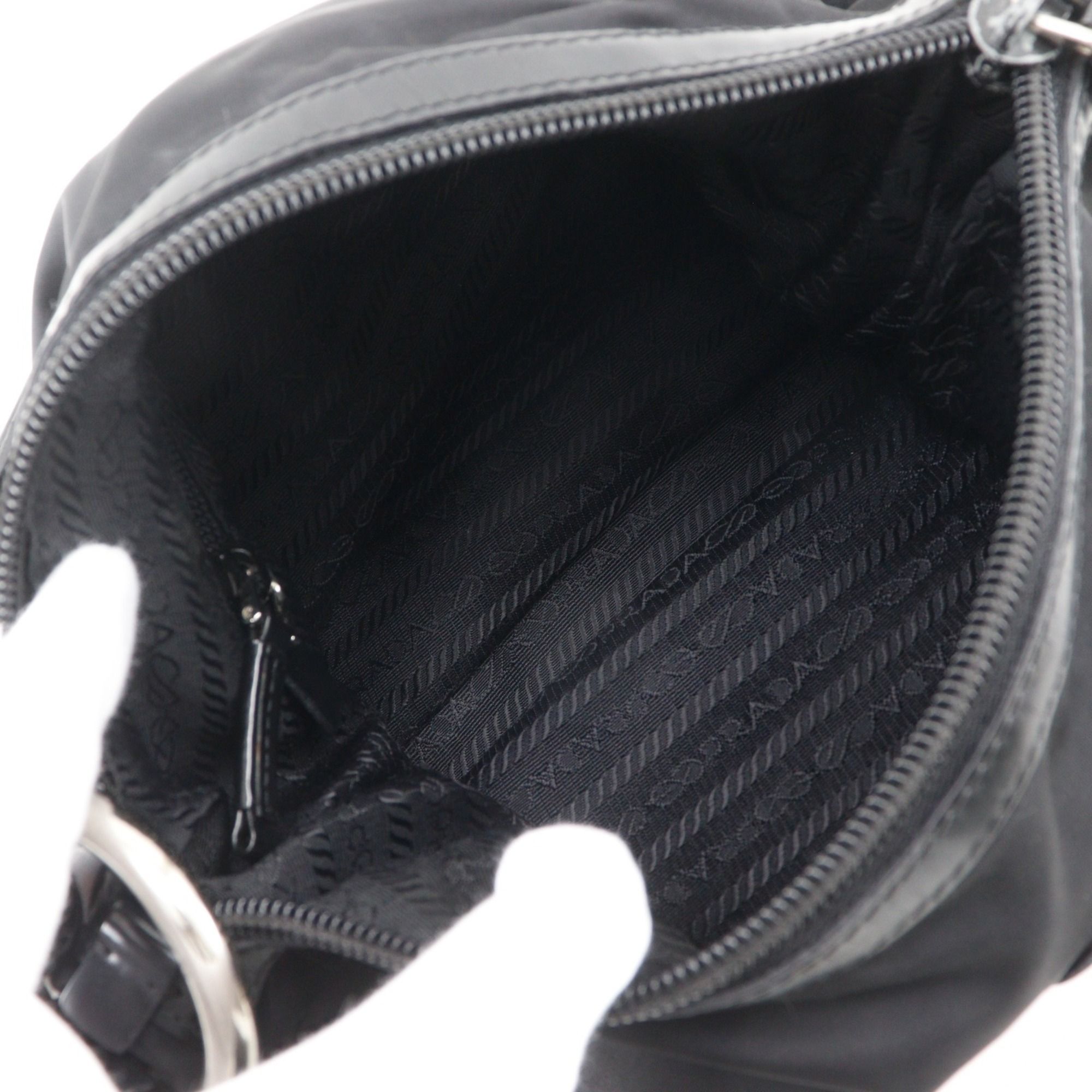 Nylon Shoulder Bag (Pre-Owned) - Prada - Modalova