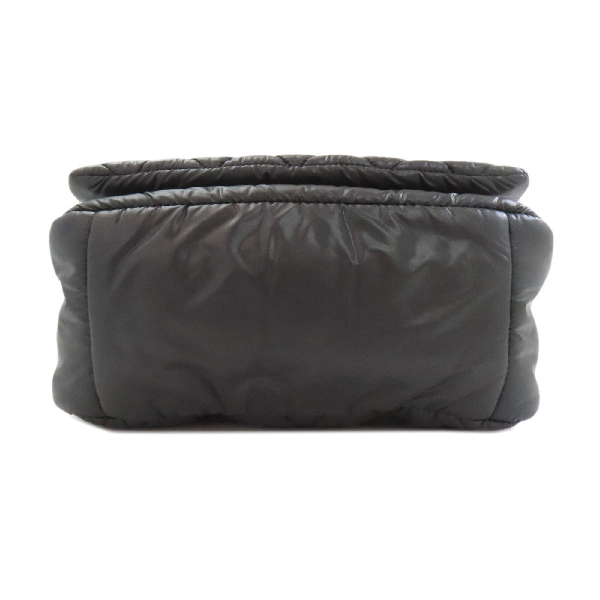 Coco Cocoon Nylon Shoulder Bag (Pre-Owned) - Chanel - Modalova