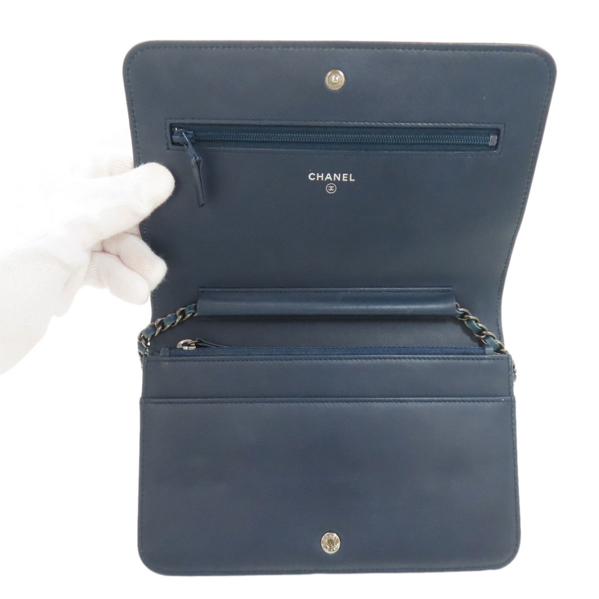 Matelasse Leather Chain/Shoulder Wallet (Pre-Owned) - Chanel - Modalova