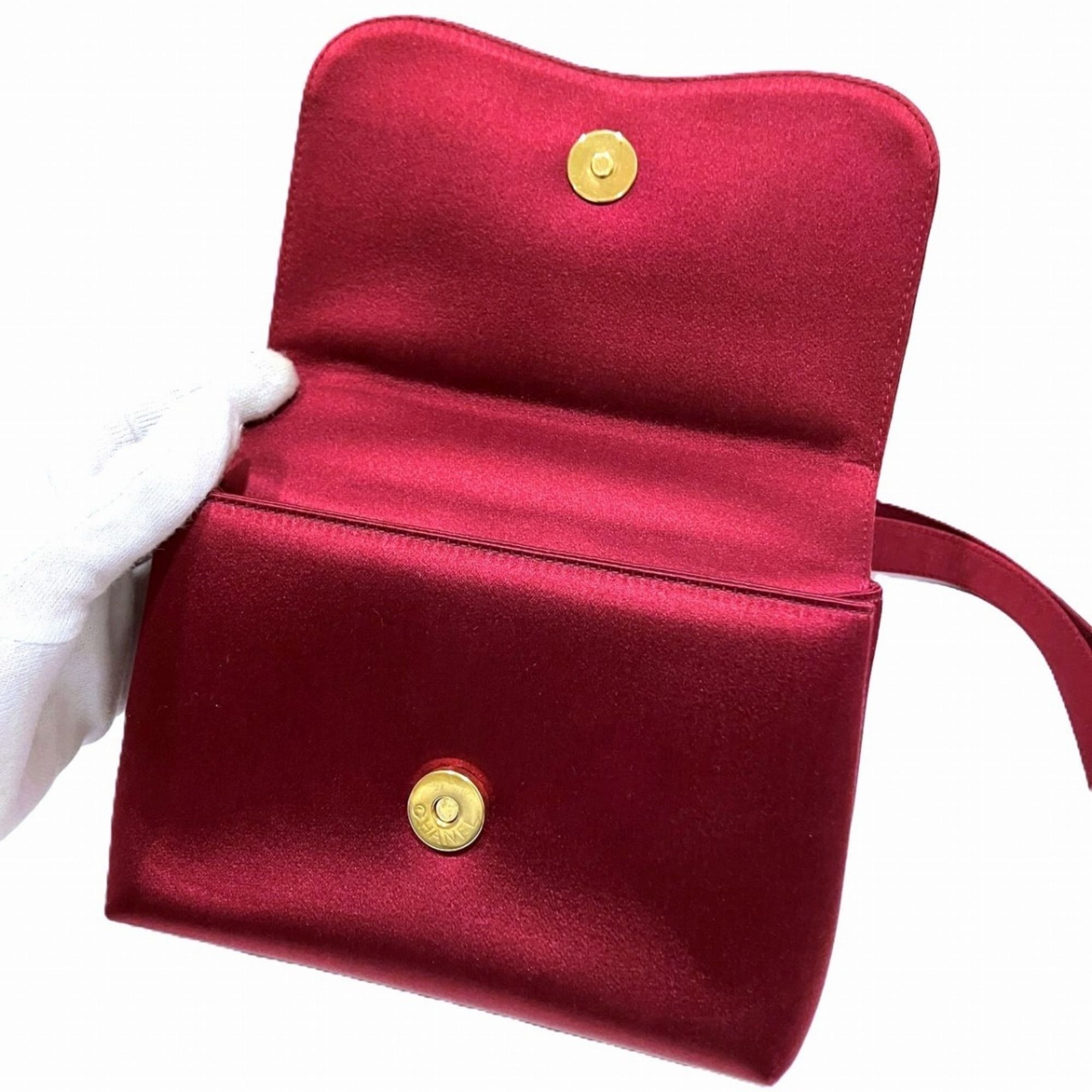 Satin Rhinestone Shoulder Bag (Pre-Owned) - Chanel - Modalova