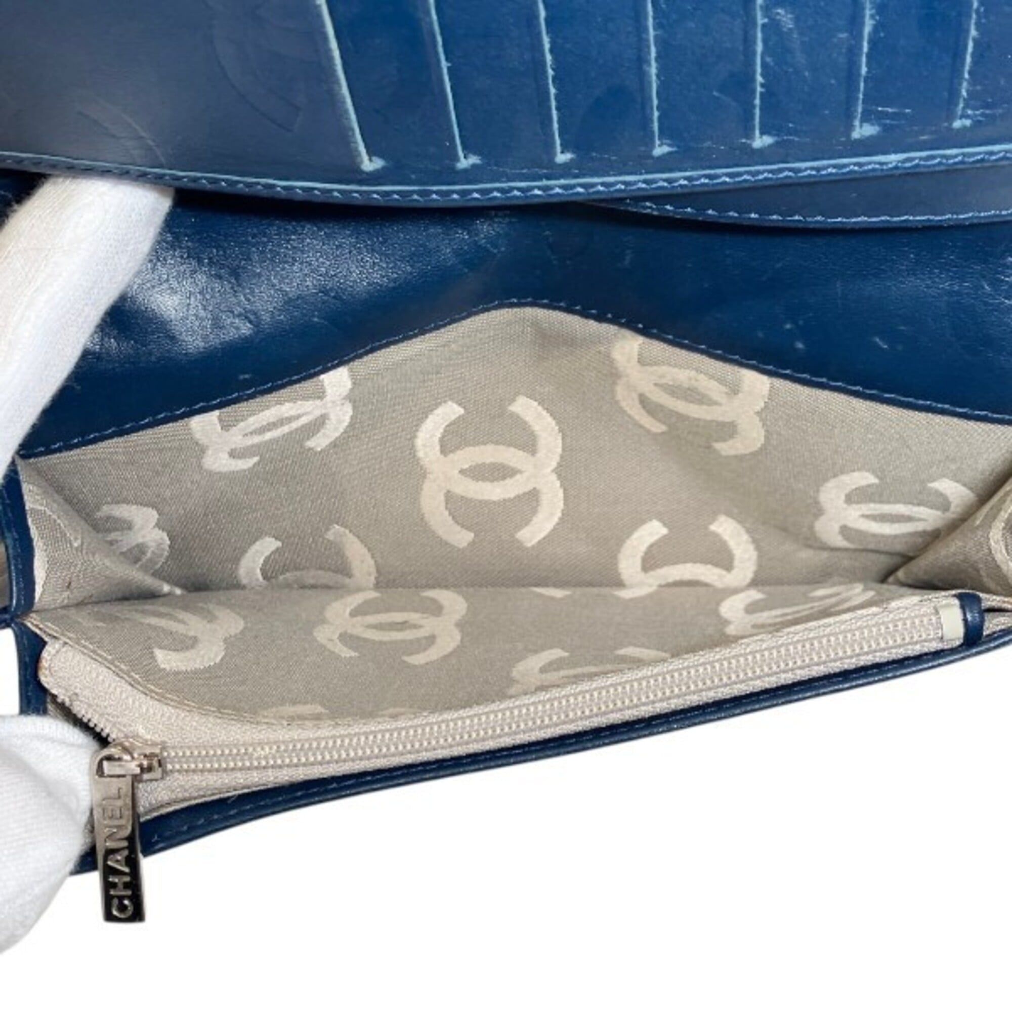 Leather Long Wallet (Bi-Fold) (Pre-Owned) - Chanel - Modalova