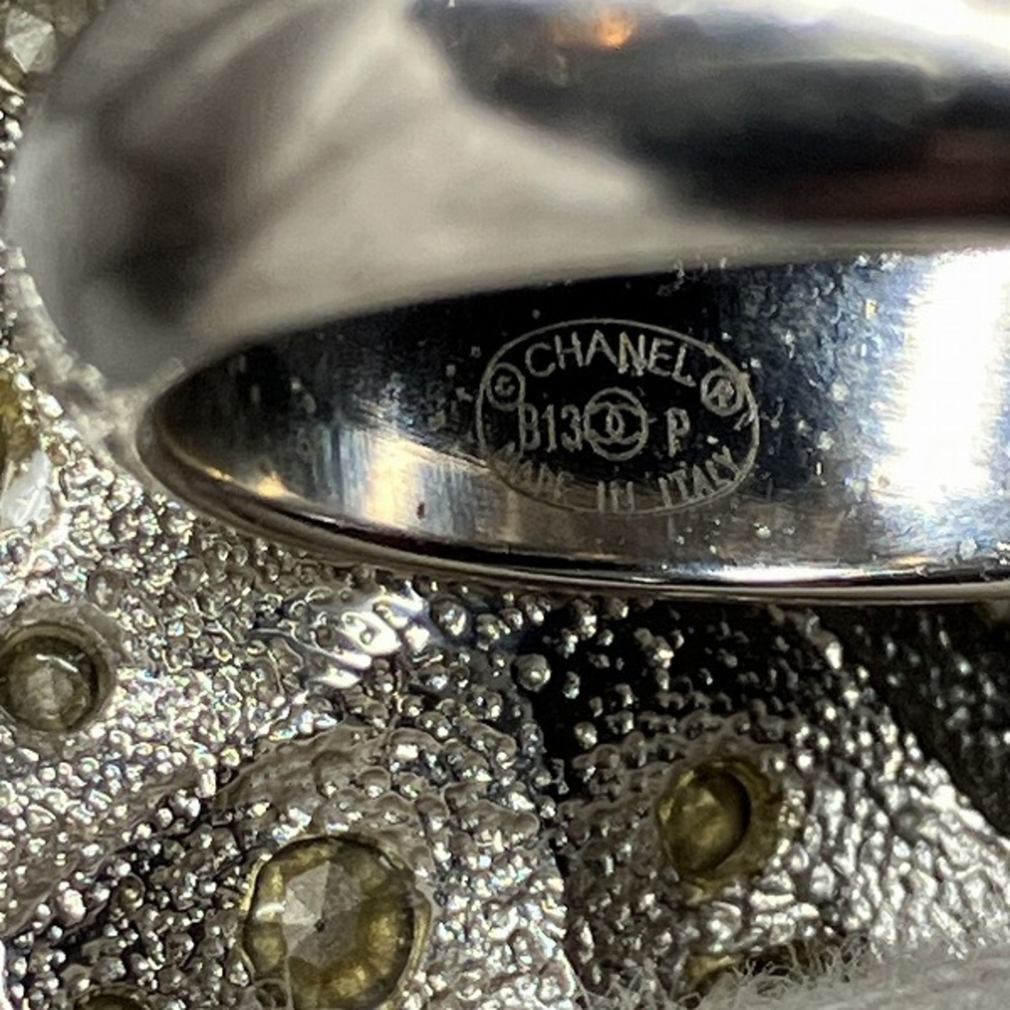 Metal Band Ring (Pre-Owned) - Chanel - Modalova