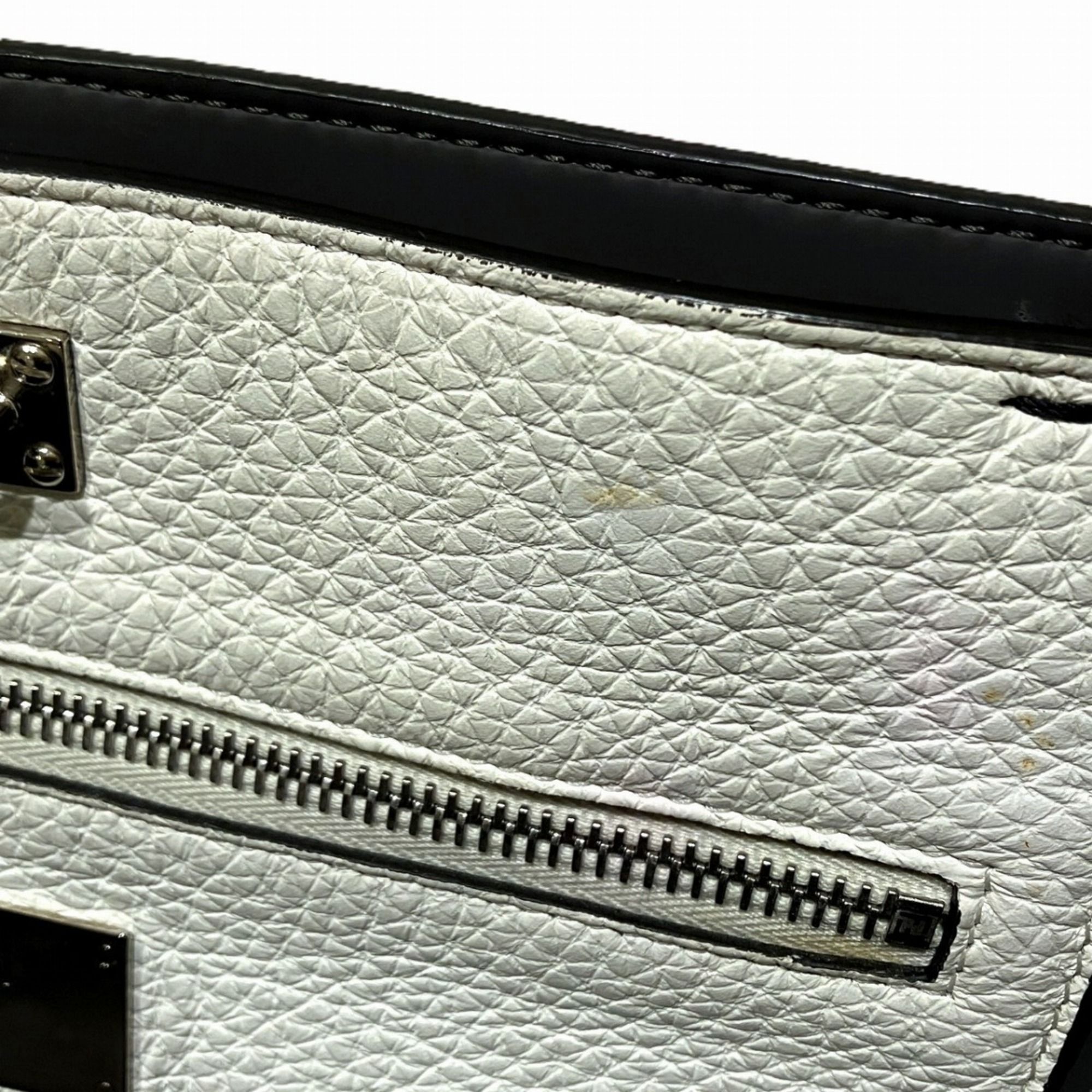 Peekaboo Leather Shoulder Bag (Pre-Owned) - Fendi - Modalova