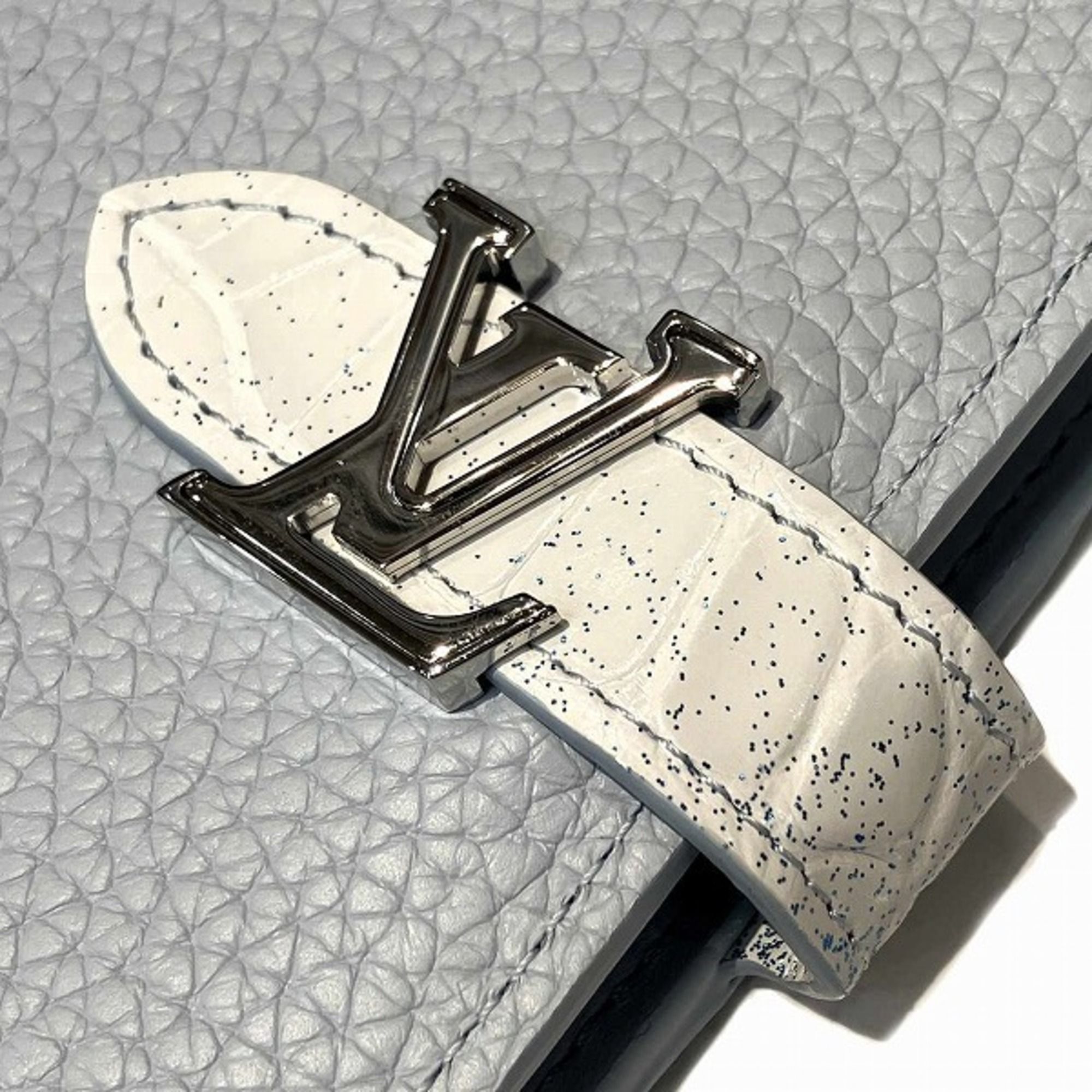 Leather Long Wallet (Bi-Fold) (Pre-Owned) - Louis Vuitton - Modalova