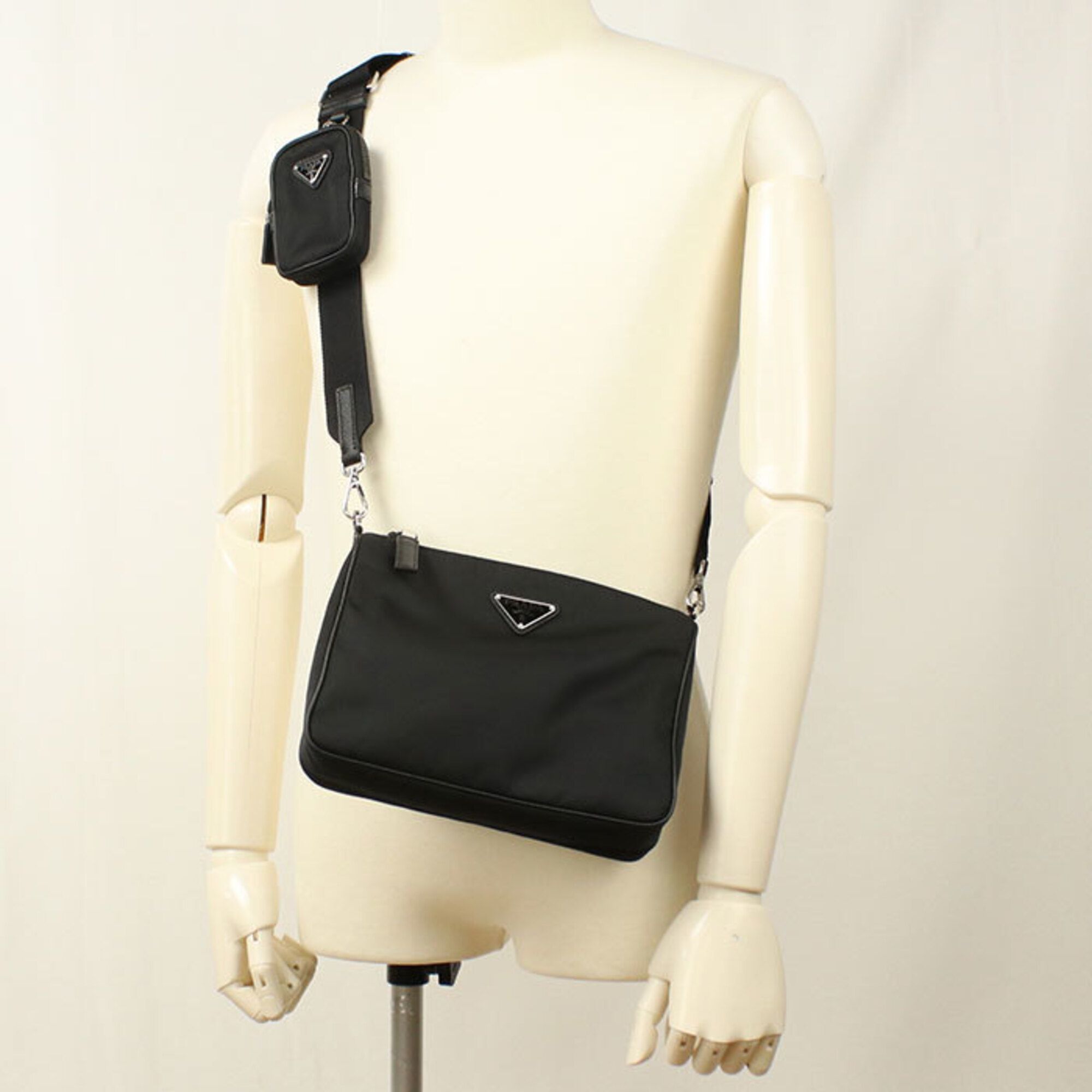 Nylon Shoulder Bag (Pre-Owned) - Prada - Modalova
