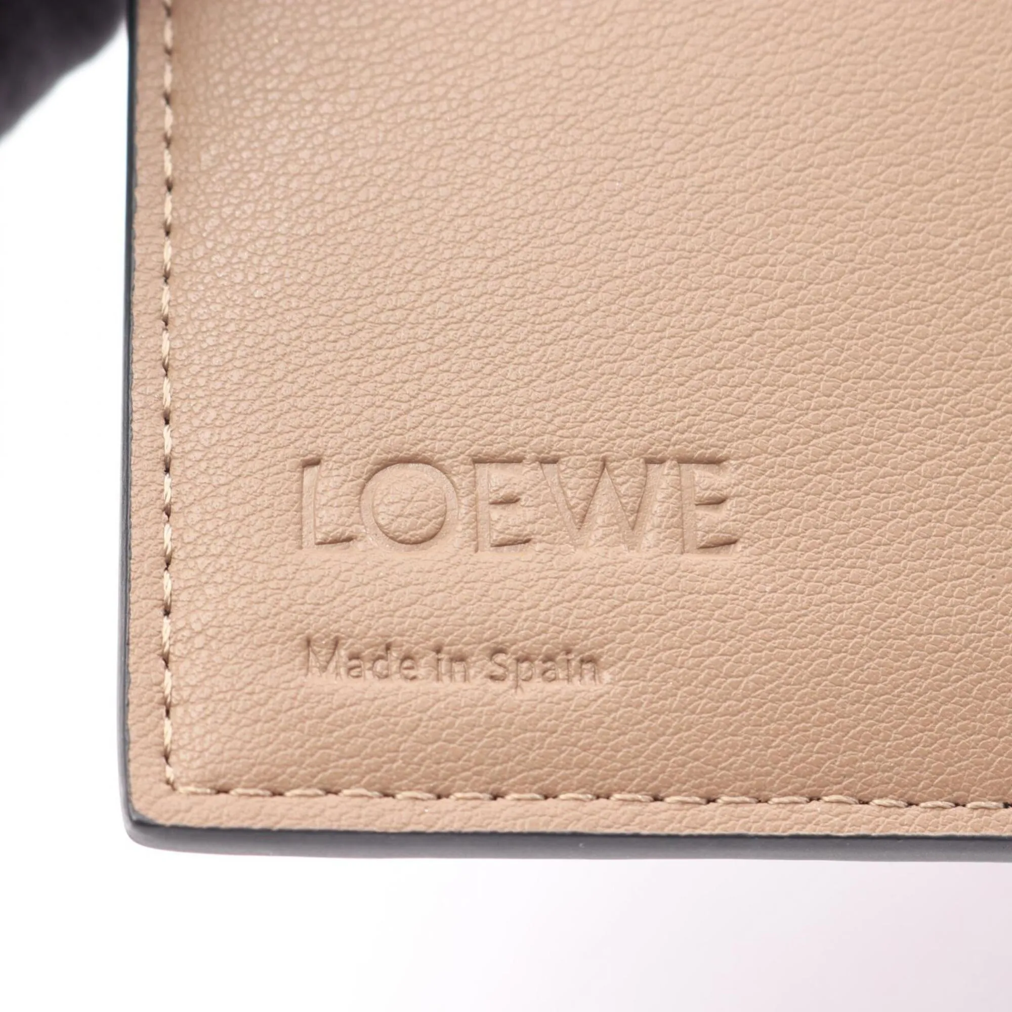 Leather Wallet (Tri-Fold) (Pre-Owned) - Loewe - Modalova