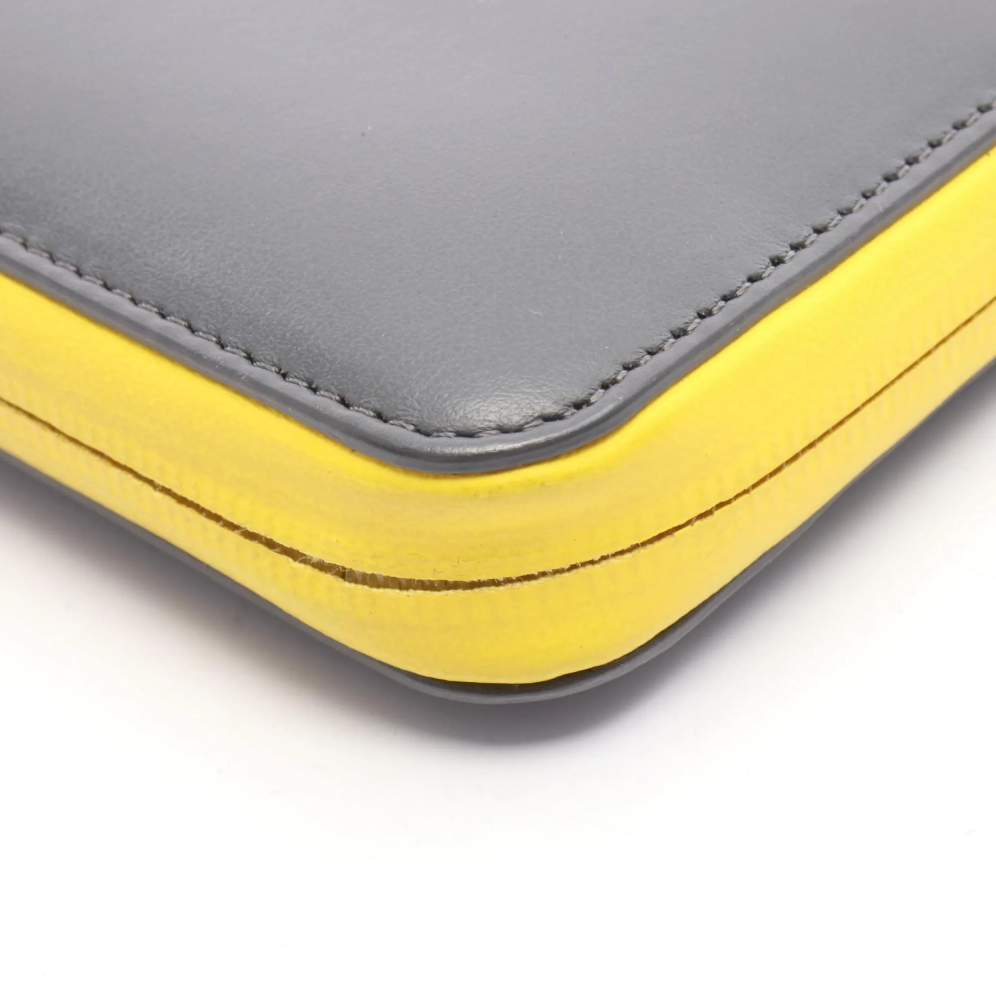 Leather Long Wallet (Bi-Fold) (Pre-Owned) - Fendi - Modalova