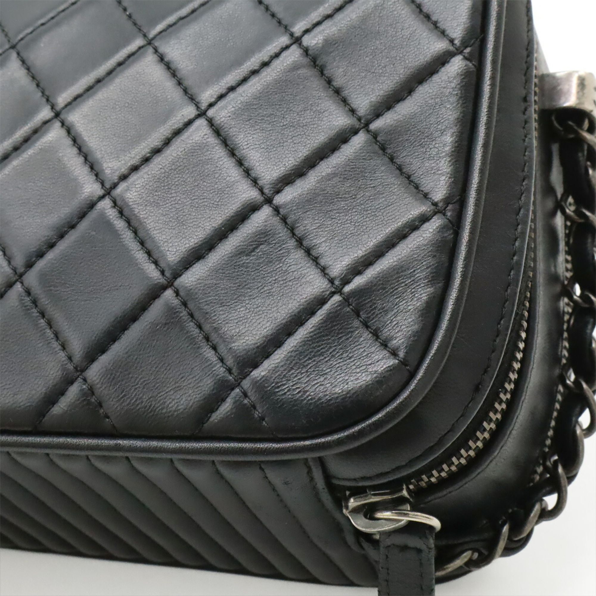 Leather Pochette Shoulder Bag (Pre-Owned) - Chanel - Modalova