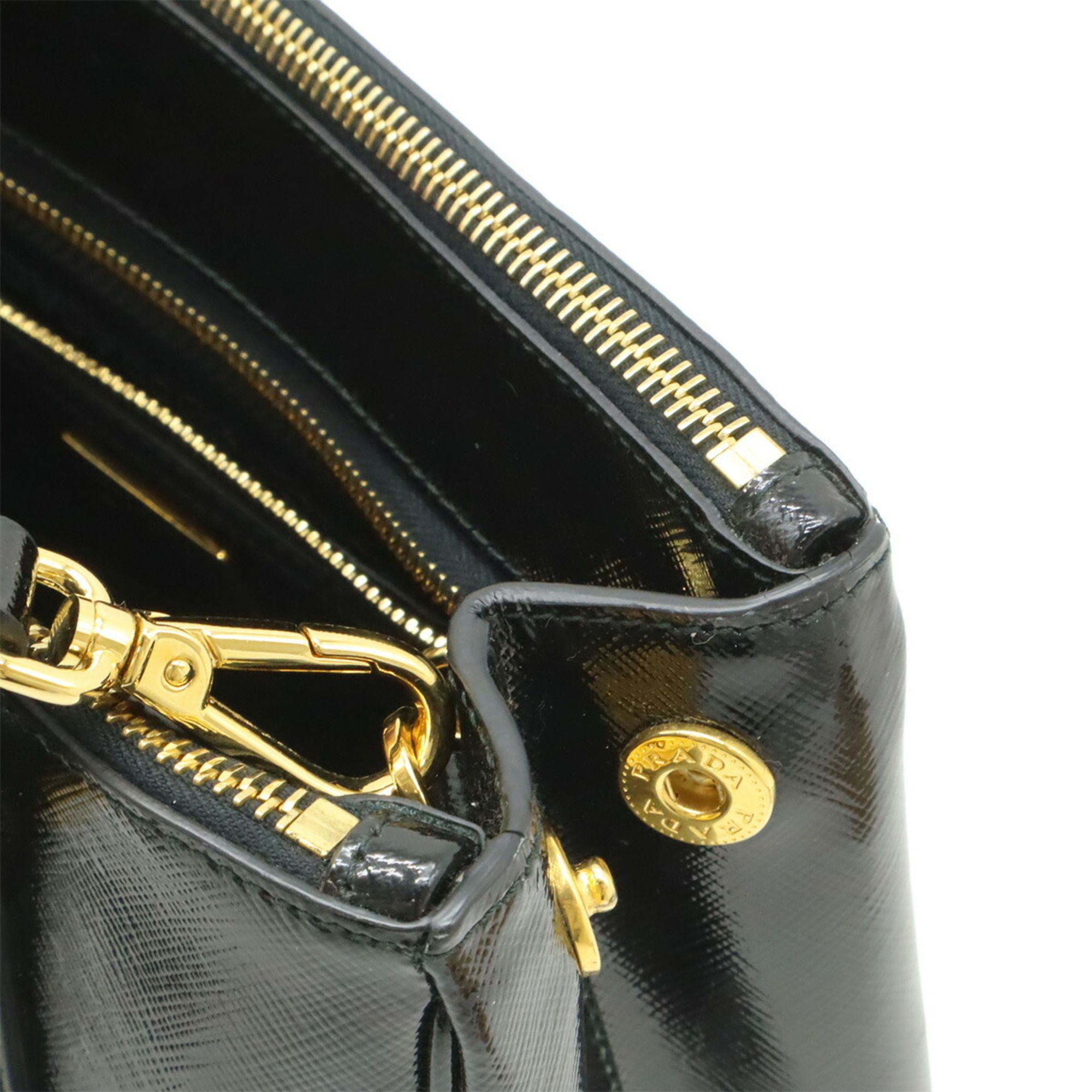 Patent Leather Handbag Shoulder Bag (Pre-Owned) - Prada - Modalova