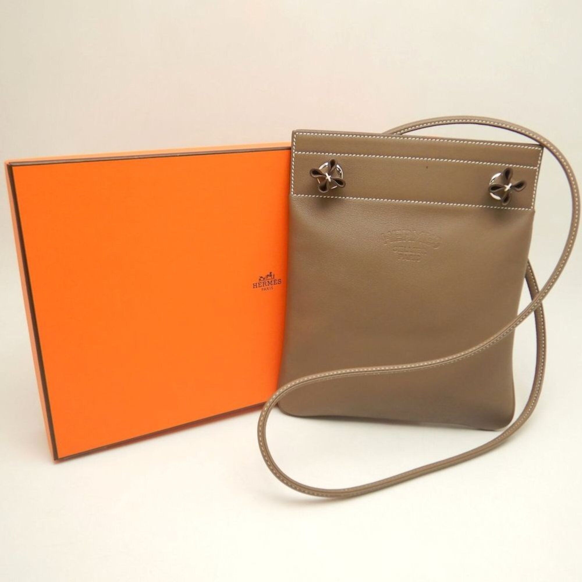 Swift Leather Shoulder Bag (Pre-Owned) - Hermes - Modalova