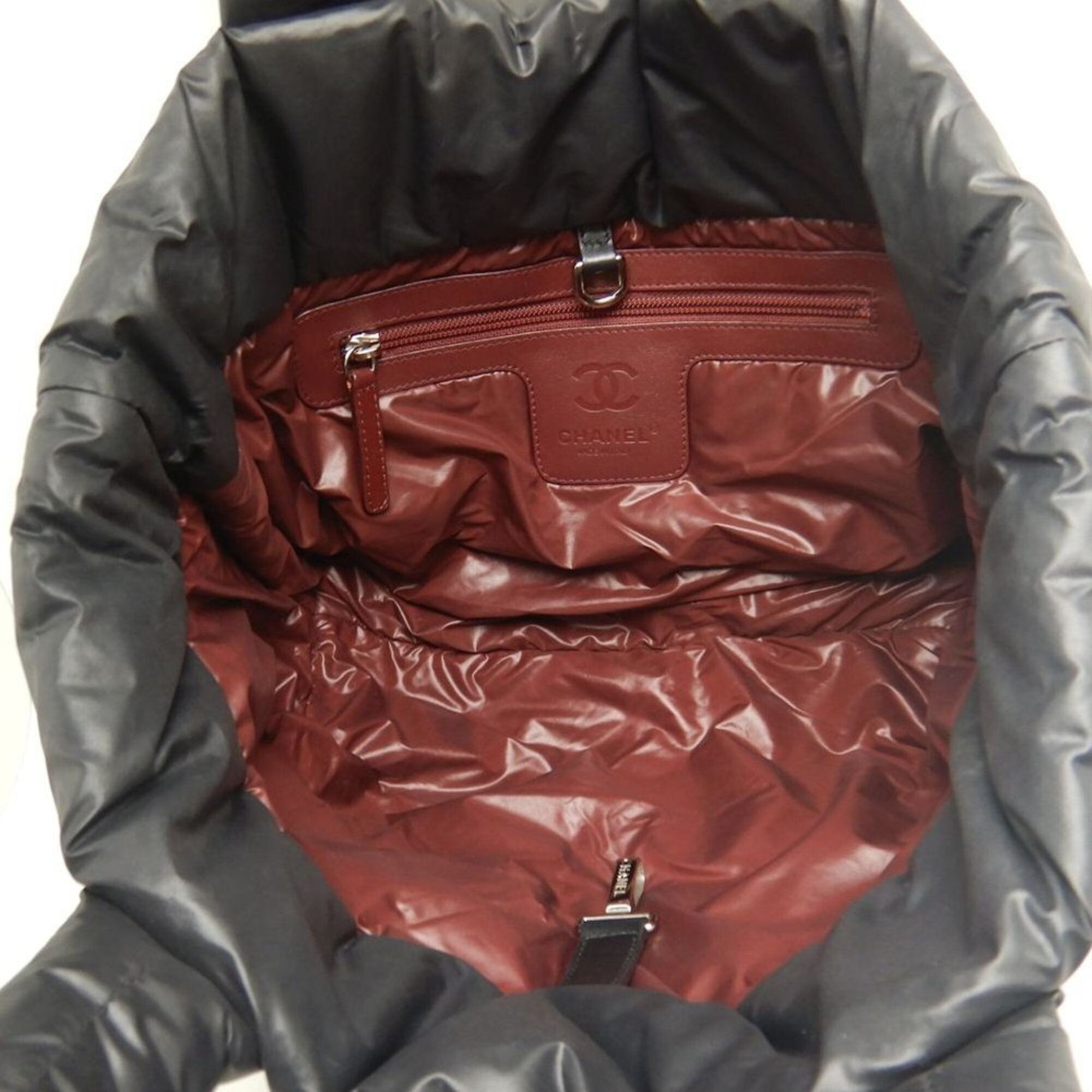 Coco Cocoon Nylon Tote Bag (Pre-Owned) - Chanel - Modalova