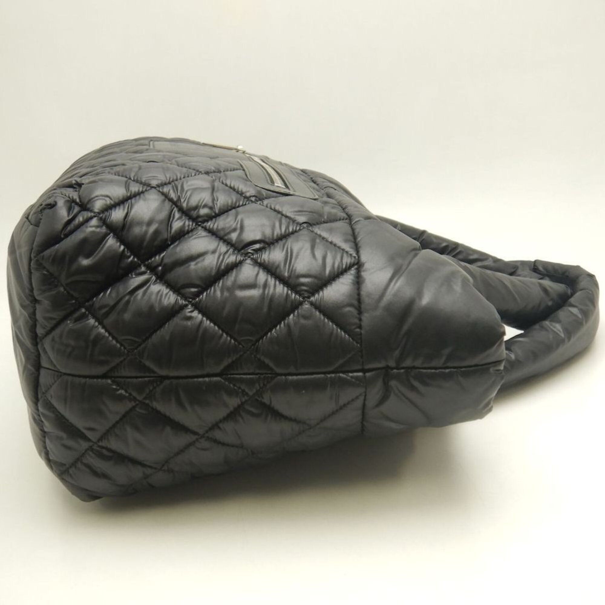Coco Cocoon Nylon Tote Bag (Pre-Owned) - Chanel - Modalova