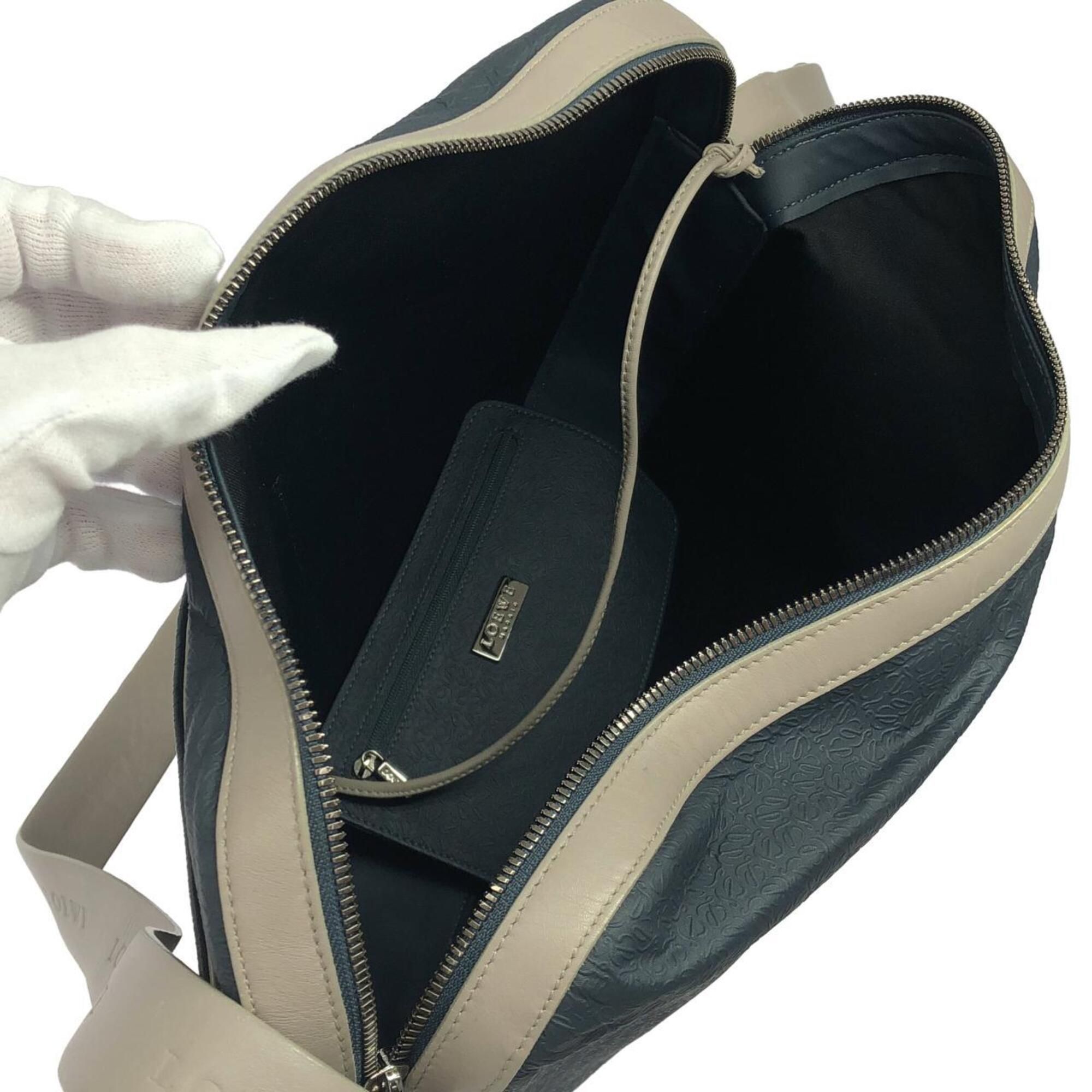 Pvc Pouch Shoulder Bag (Pre-Owned) - Loewe - Modalova