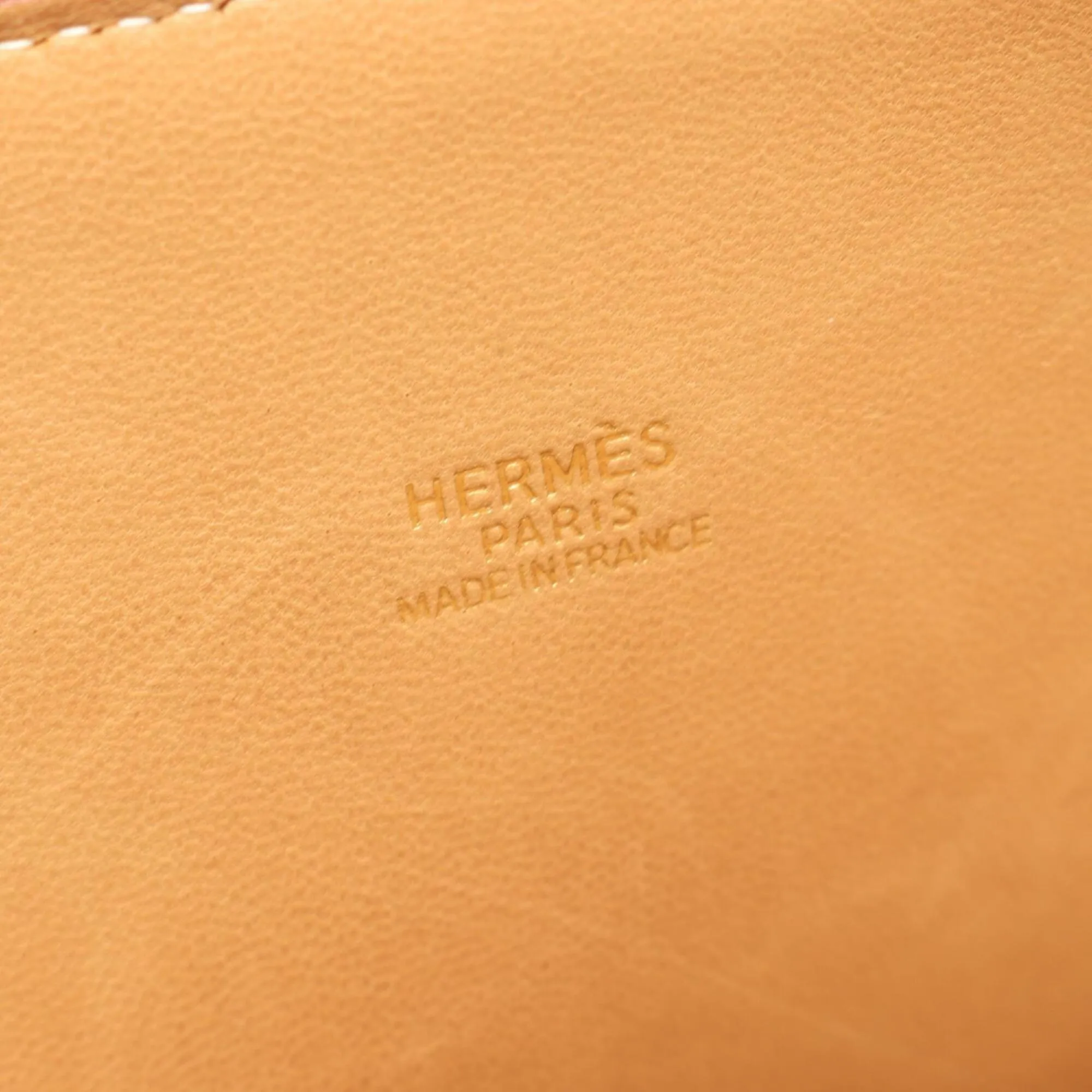 Courchevel Leather Handbag (Pre-Owned) - Hermes - Modalova