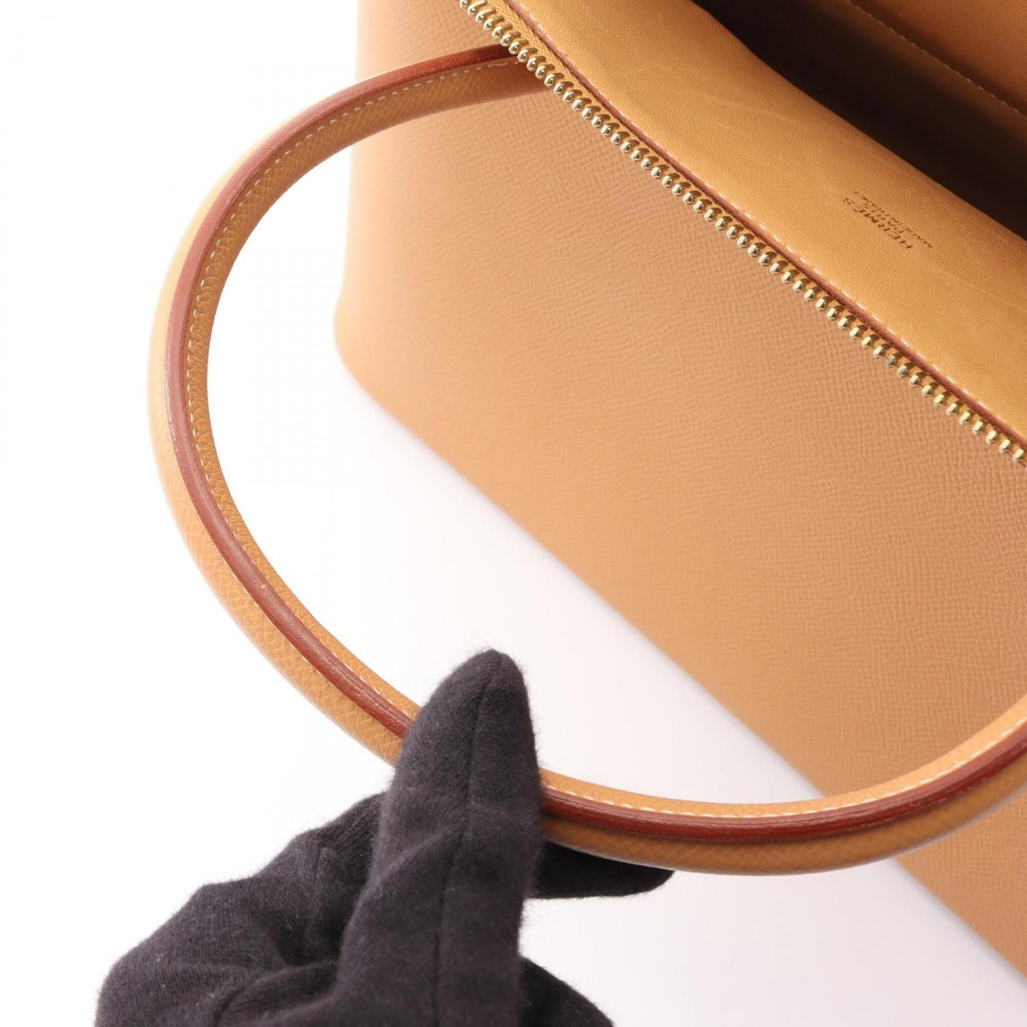 Courchevel Leather Handbag (Pre-Owned) - Hermes - Modalova