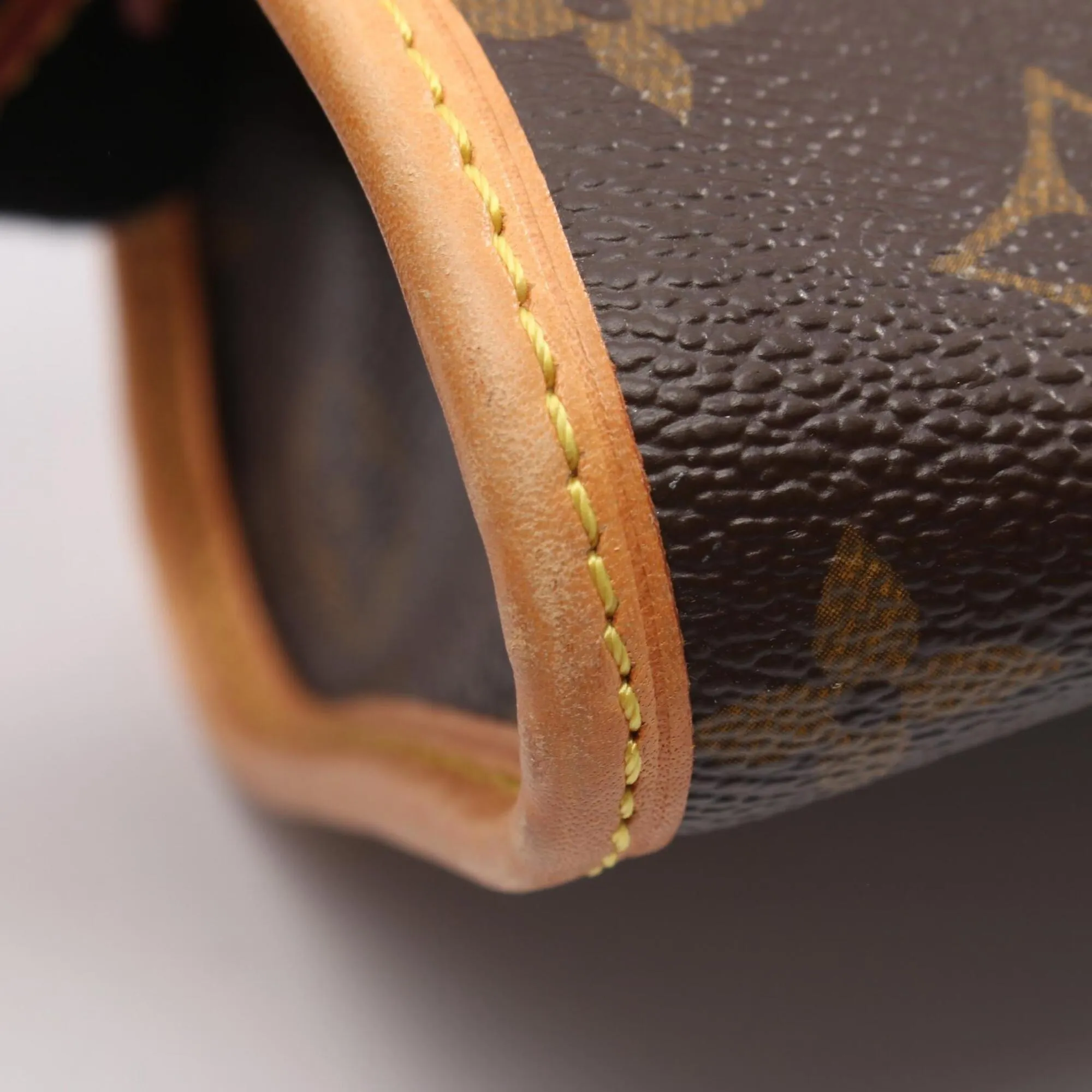 Coated Canvas Leather Handbag Shoulder Bag (Pre-Owned) - Louis Vuitton - Modalova