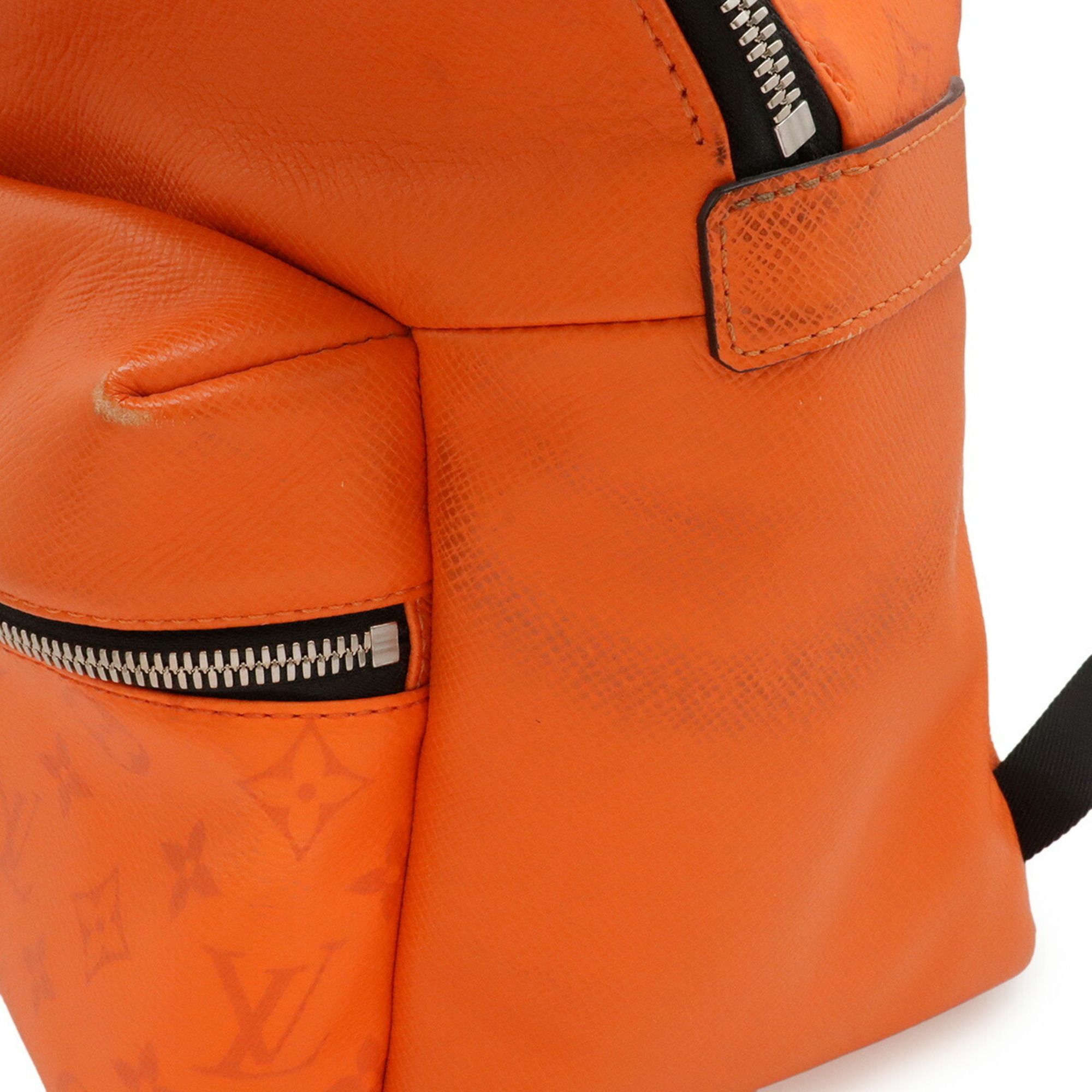Taigarama Backpack (Pre-Owned) - Louis Vuitton - Modalova