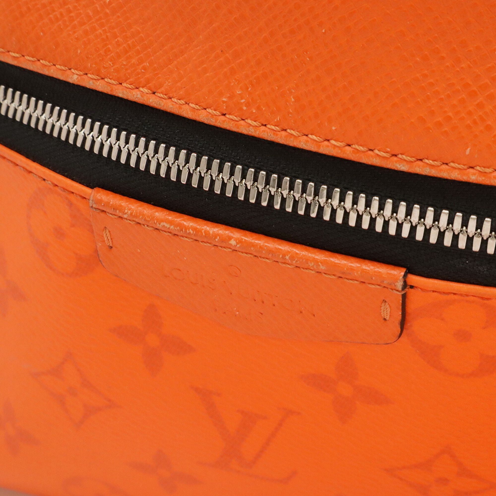 Taigarama Backpack (Pre-Owned) - Louis Vuitton - Modalova