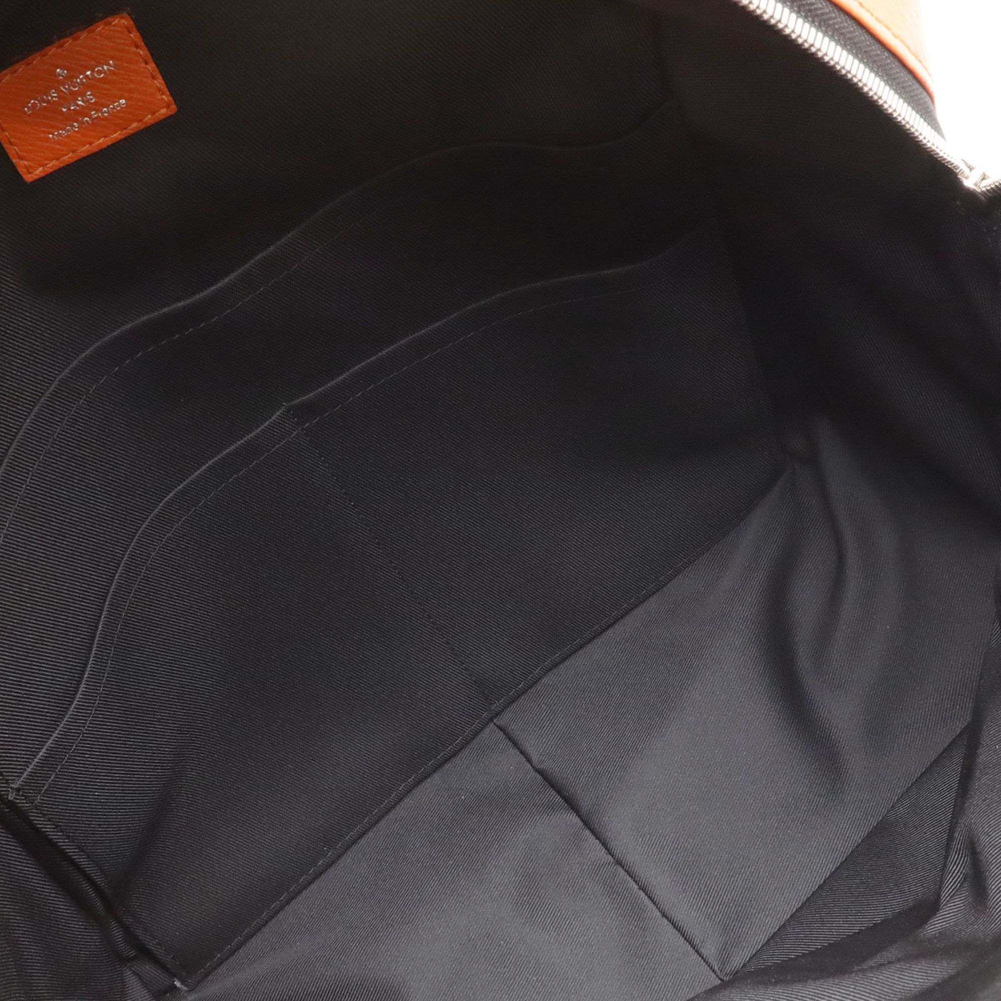 Taigarama Backpack (Pre-Owned) - Louis Vuitton - Modalova