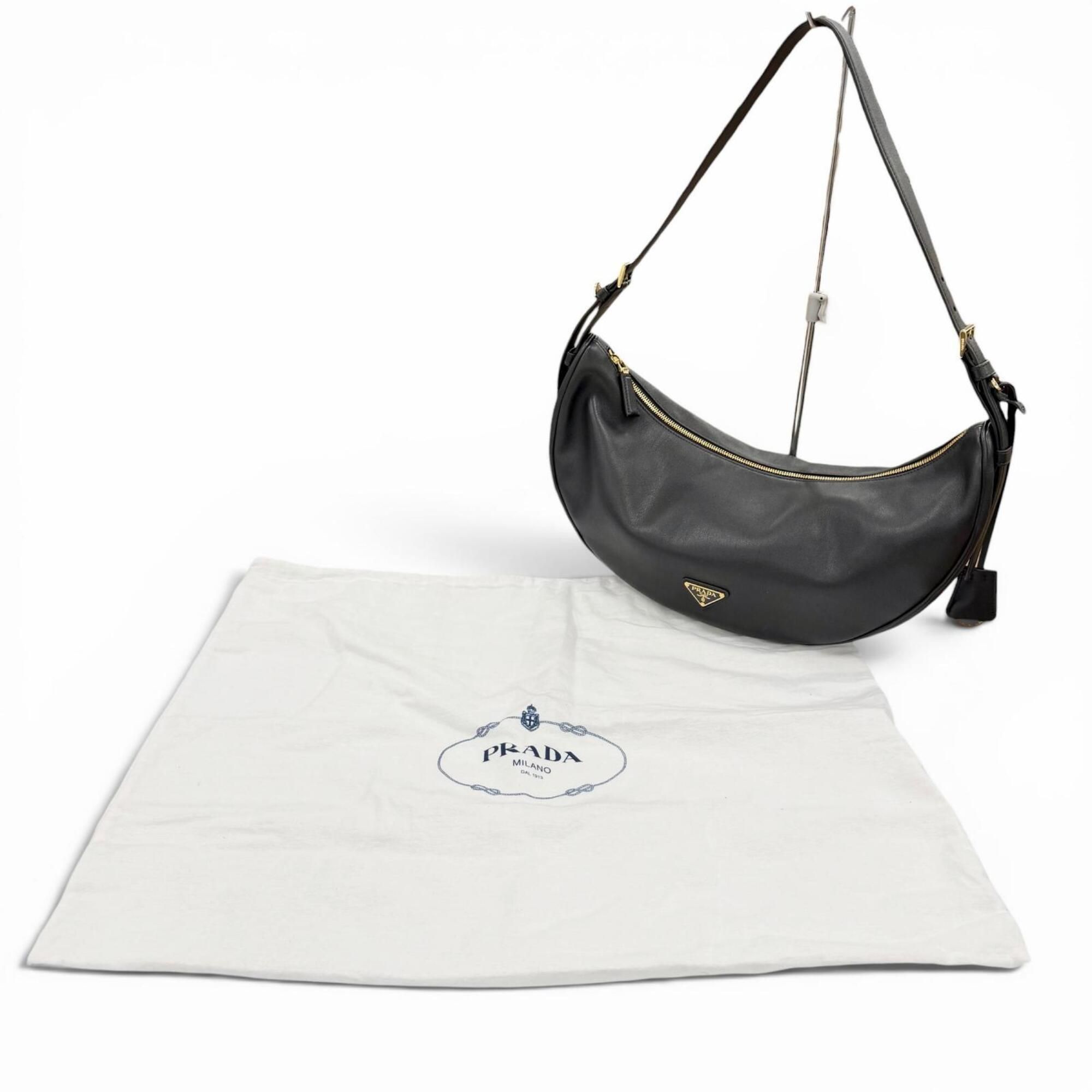 Leather Shoulder Bag (Pre-Owned) - Prada - Modalova