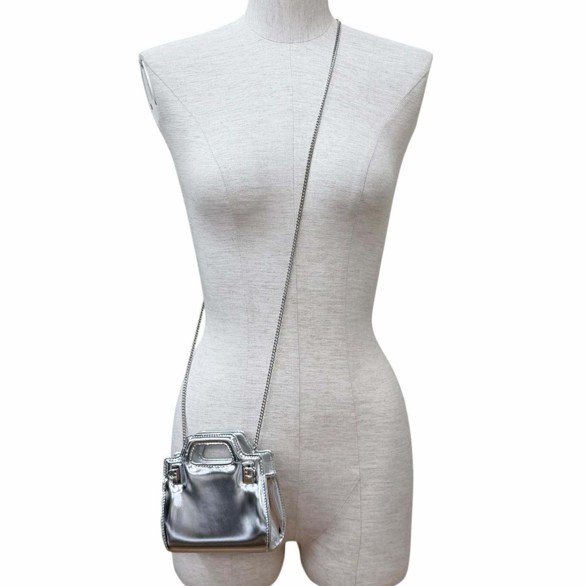 Leather Pouch Shoulder Bag (Pre-Owned) - Salvatore Ferragamo - Modalova