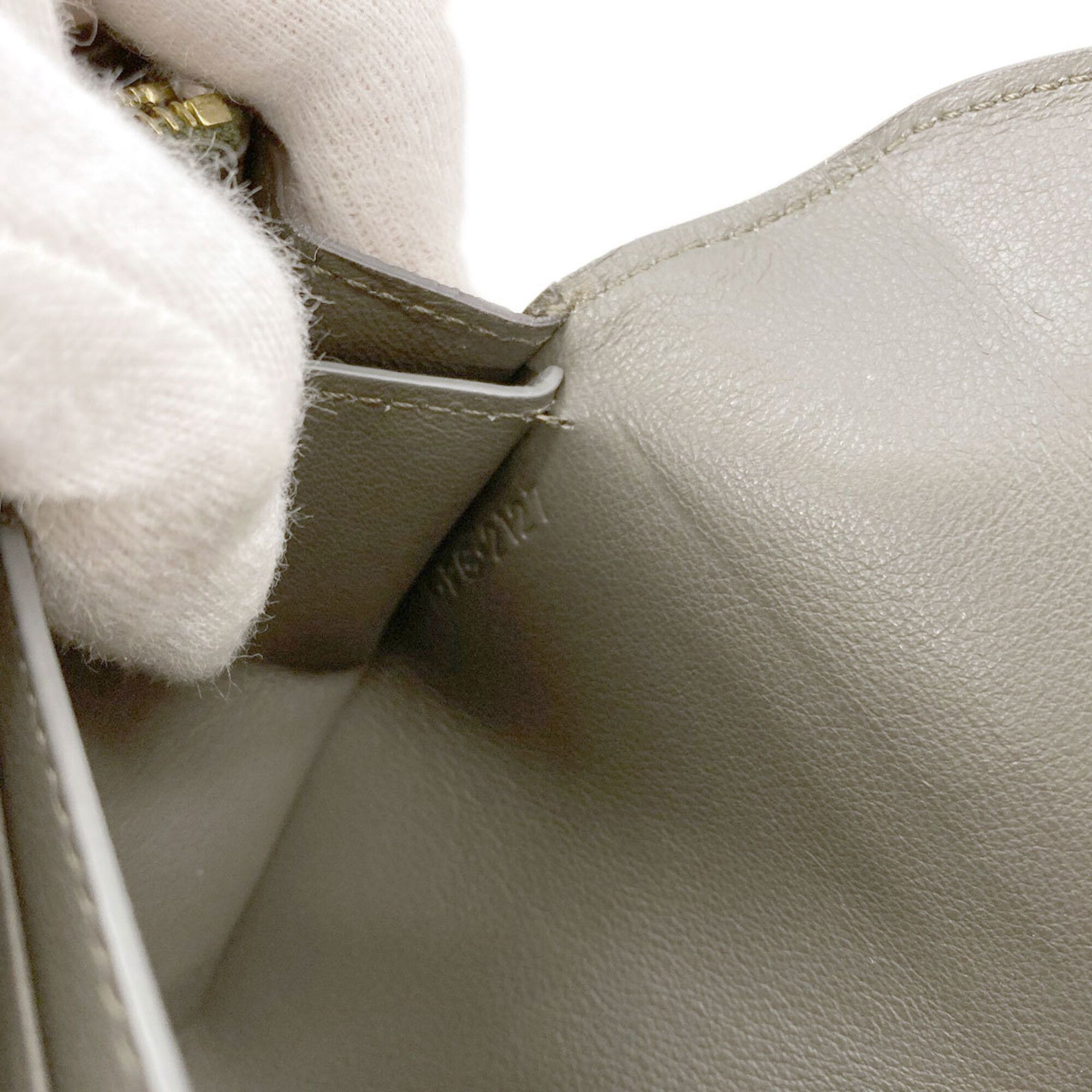 Leather Long Wallet (Bi-Fold) (Pre-Owned) - Celine - Modalova
