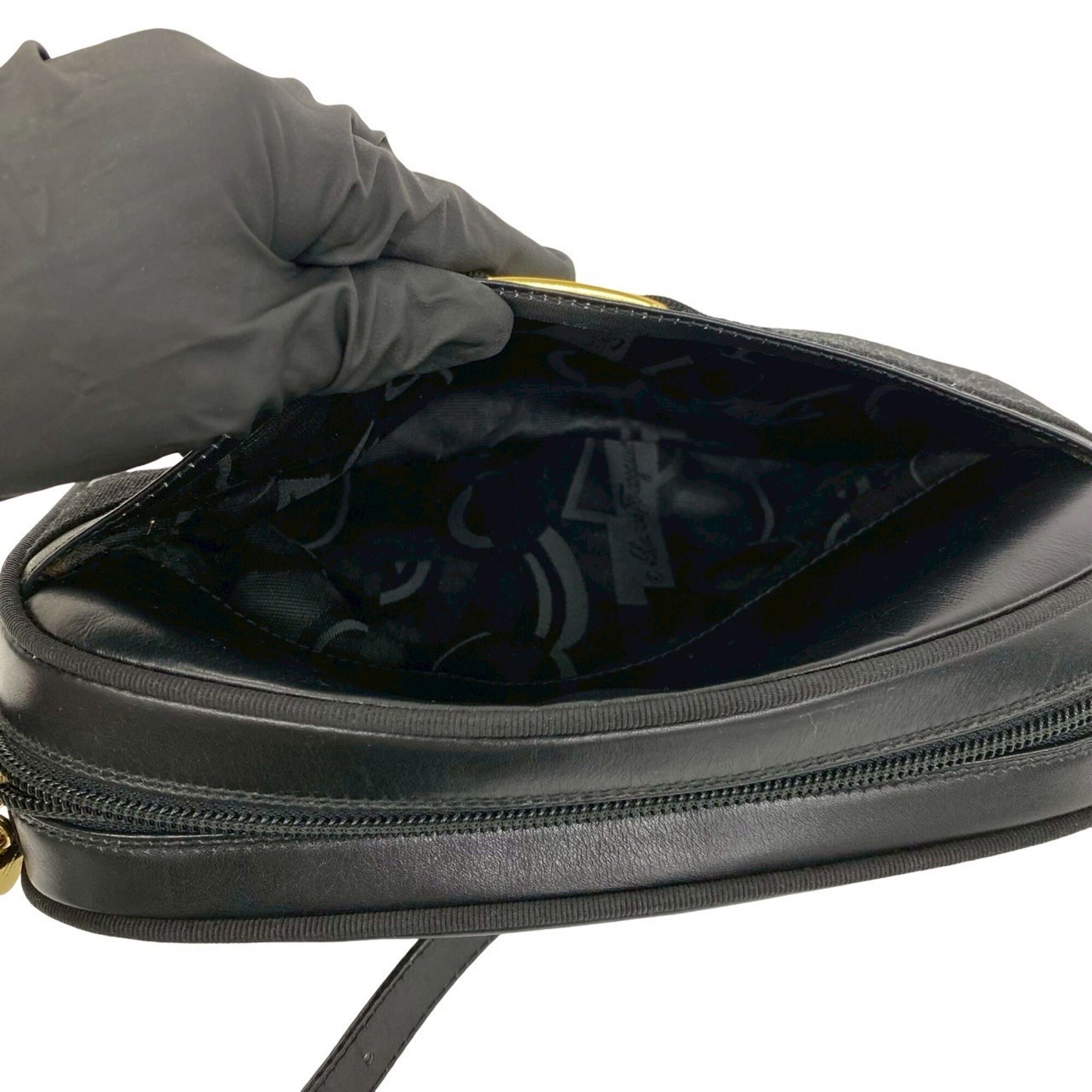 Leather Shoulder Bag (Pre-Owned) - Salvatore Ferragamo - Modalova