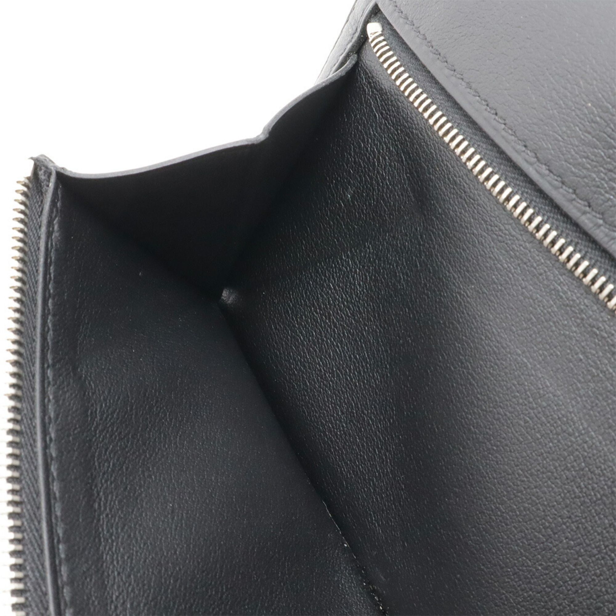 Swift Leather Long Wallet (Bi-Fold) (Pre-Owned) - Hermes - Modalova