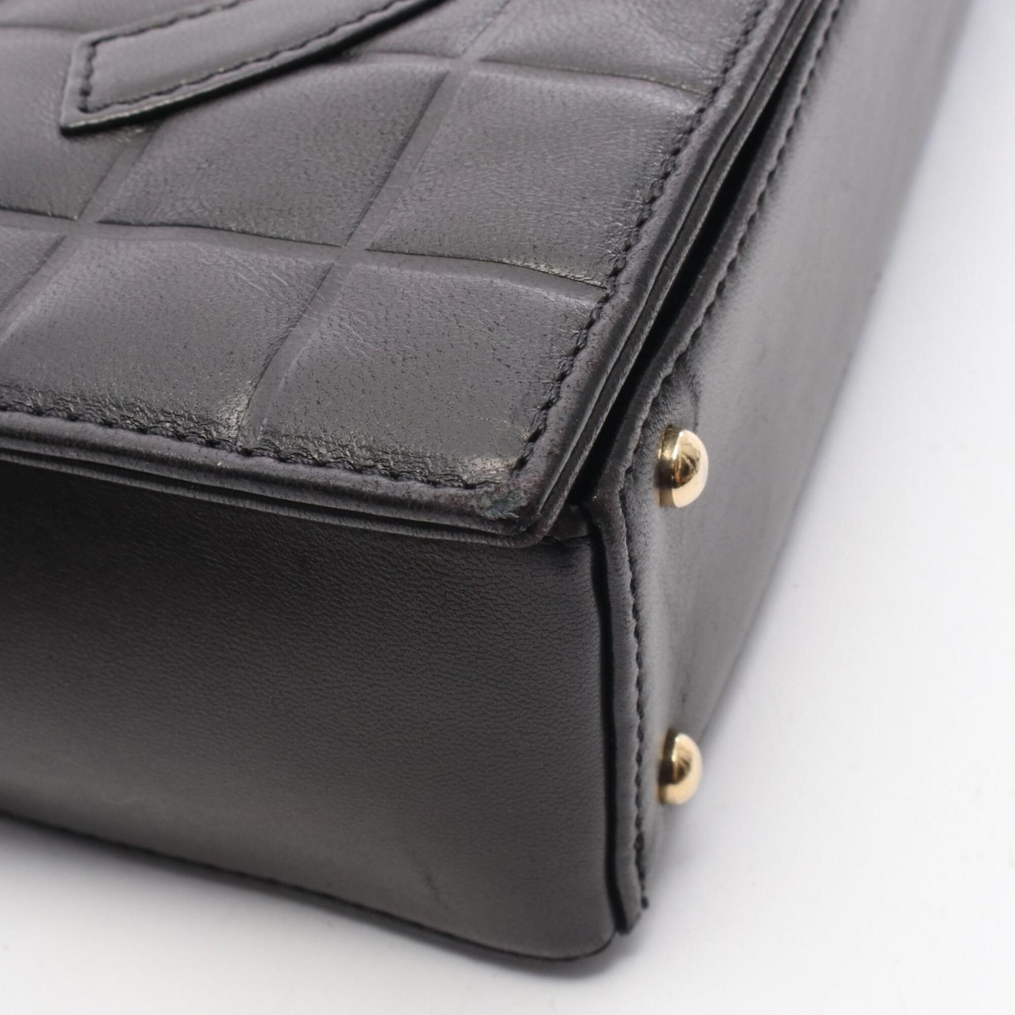 Leather Shoulder Bag (Pre-Owned) - Chanel - Modalova