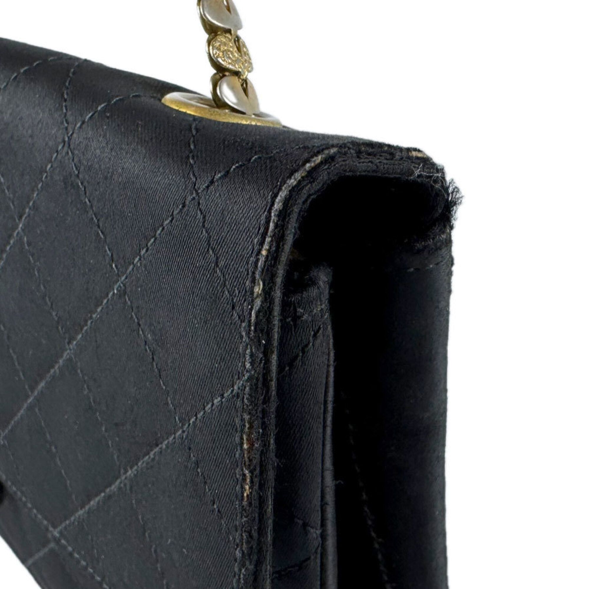 Satin Shoulder Bag (Pre-Owned) - Chanel - Modalova