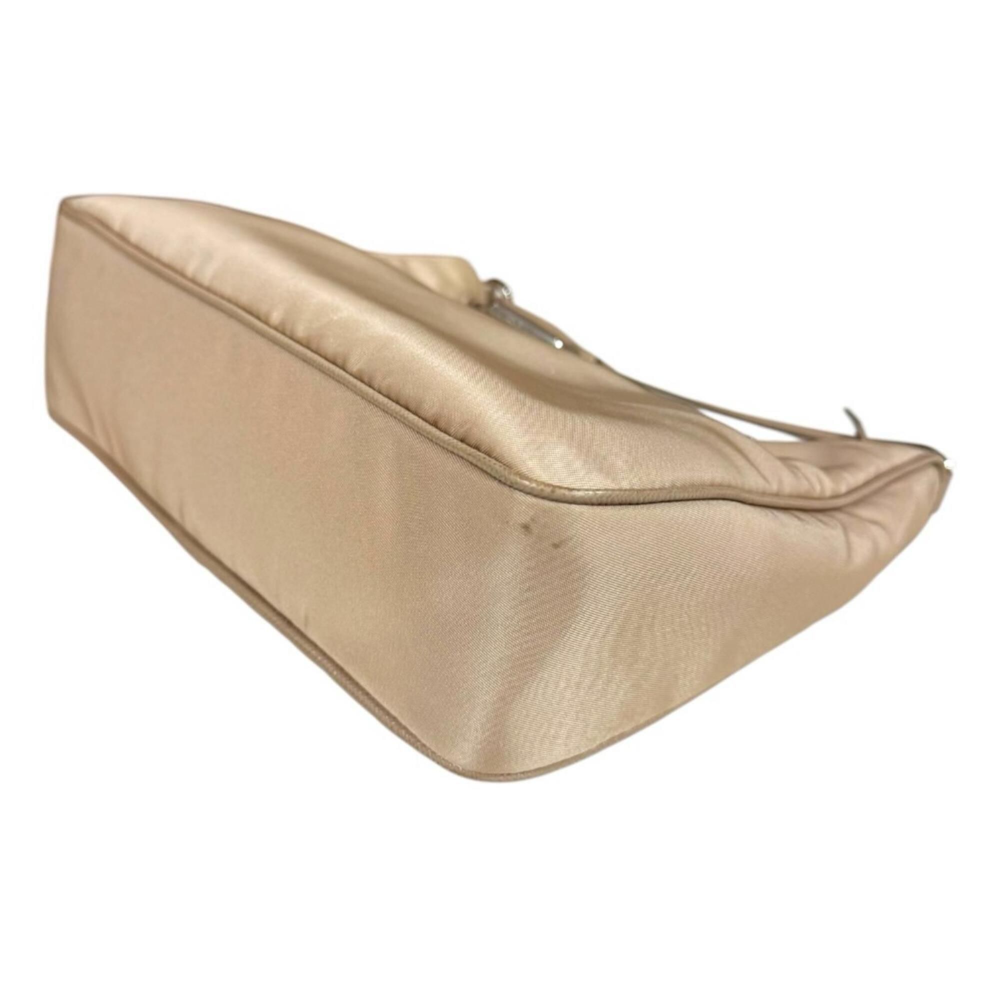 Nude Nylon Shoulder Bag (Pre-Owned) - Prada - Modalova