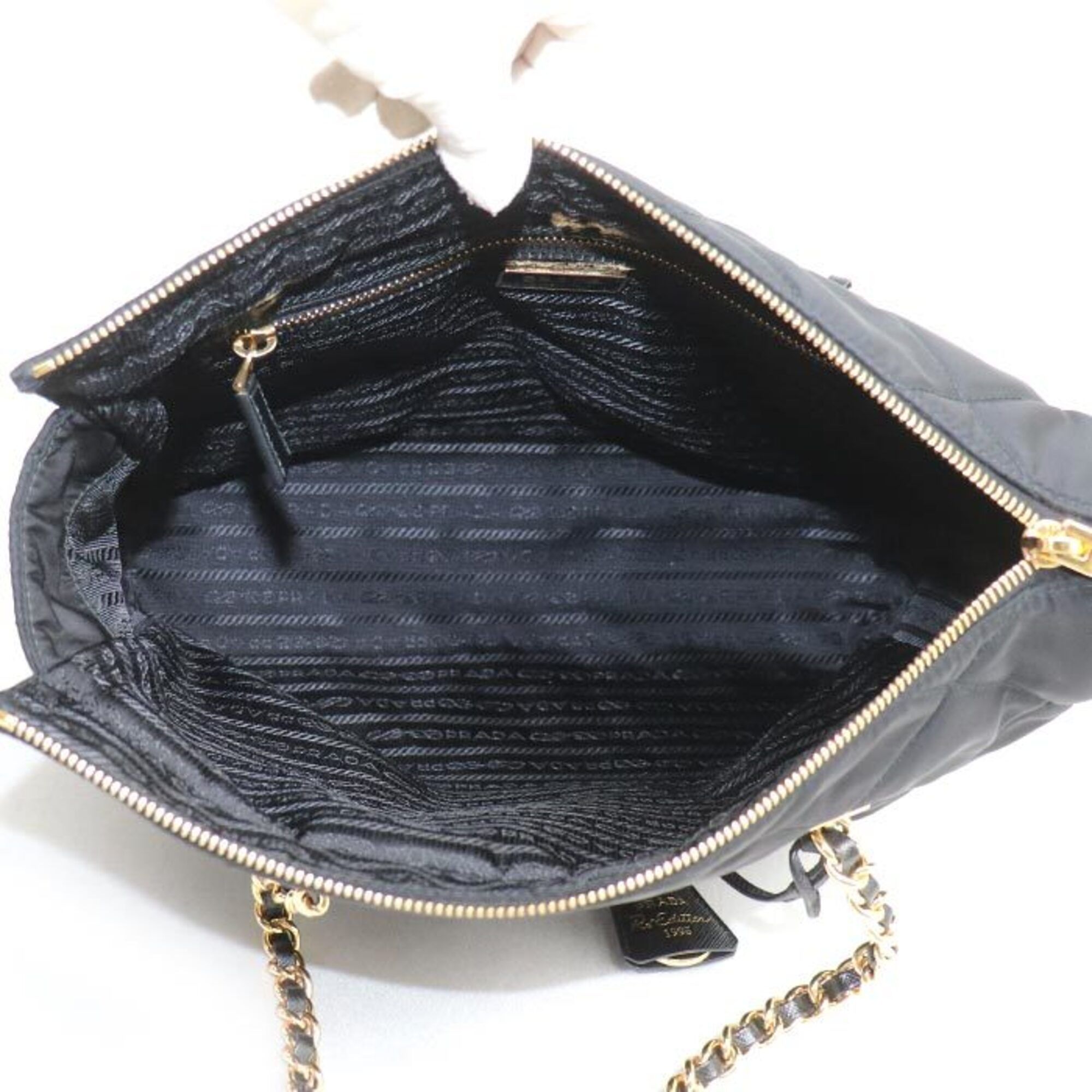 Nylon Shoulder Bag (Pre-Owned) - Prada - Modalova
