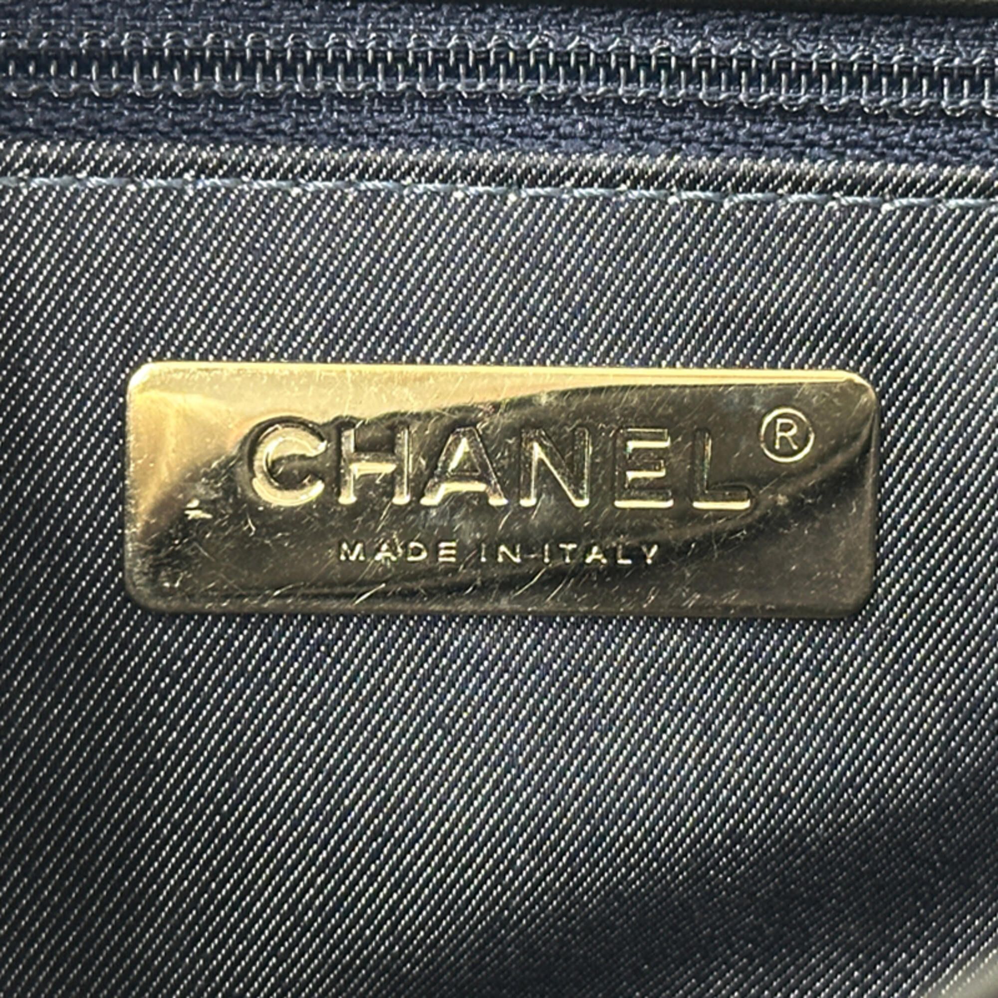Leather Handbag Shoulder Bag (Pre-Owned) - Chanel - Modalova