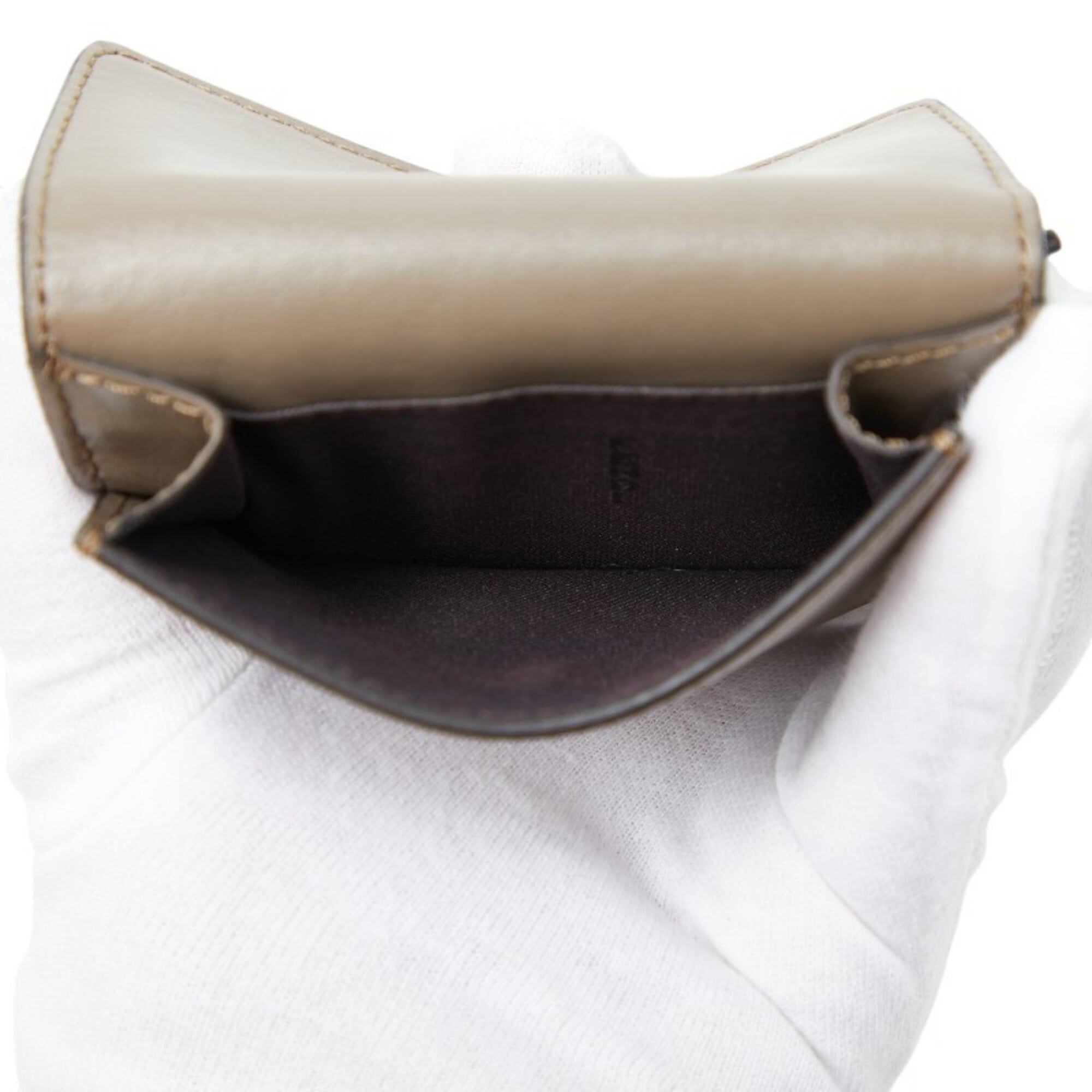 Leather Wallet (Tri-Fold) (Pre-Owned) - Fendi - Modalova